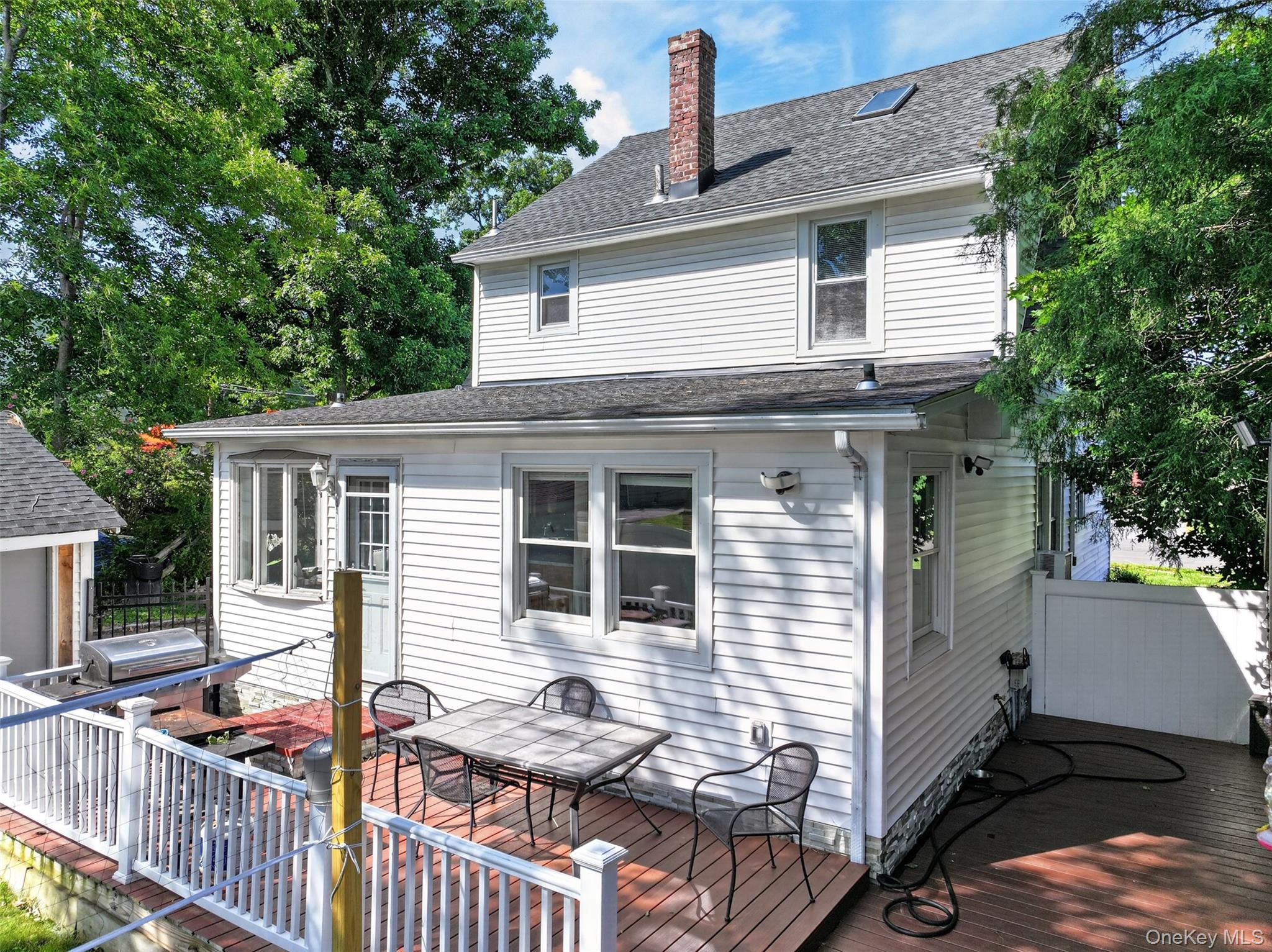 34 Adams Avenue Property Photo 14