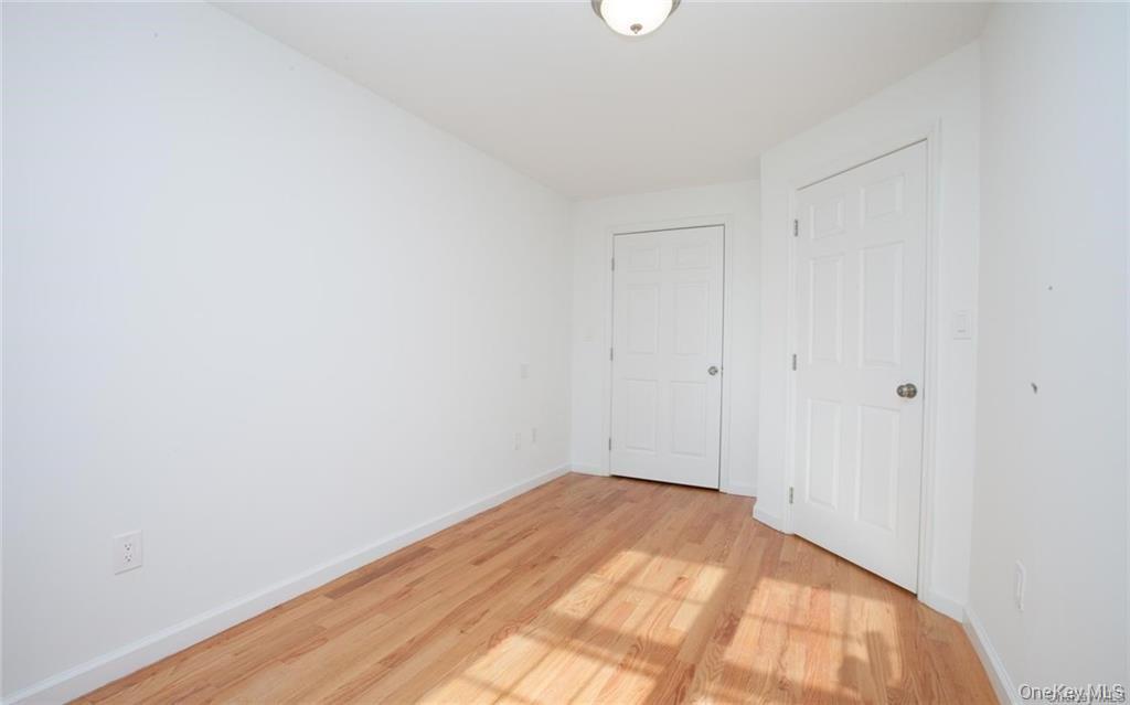 260 Zerega Avenue Property Photo 13