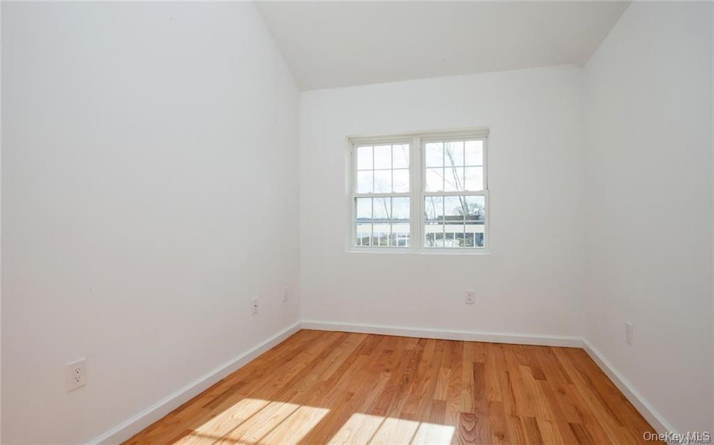 260 Zerega Avenue Property Photo 23