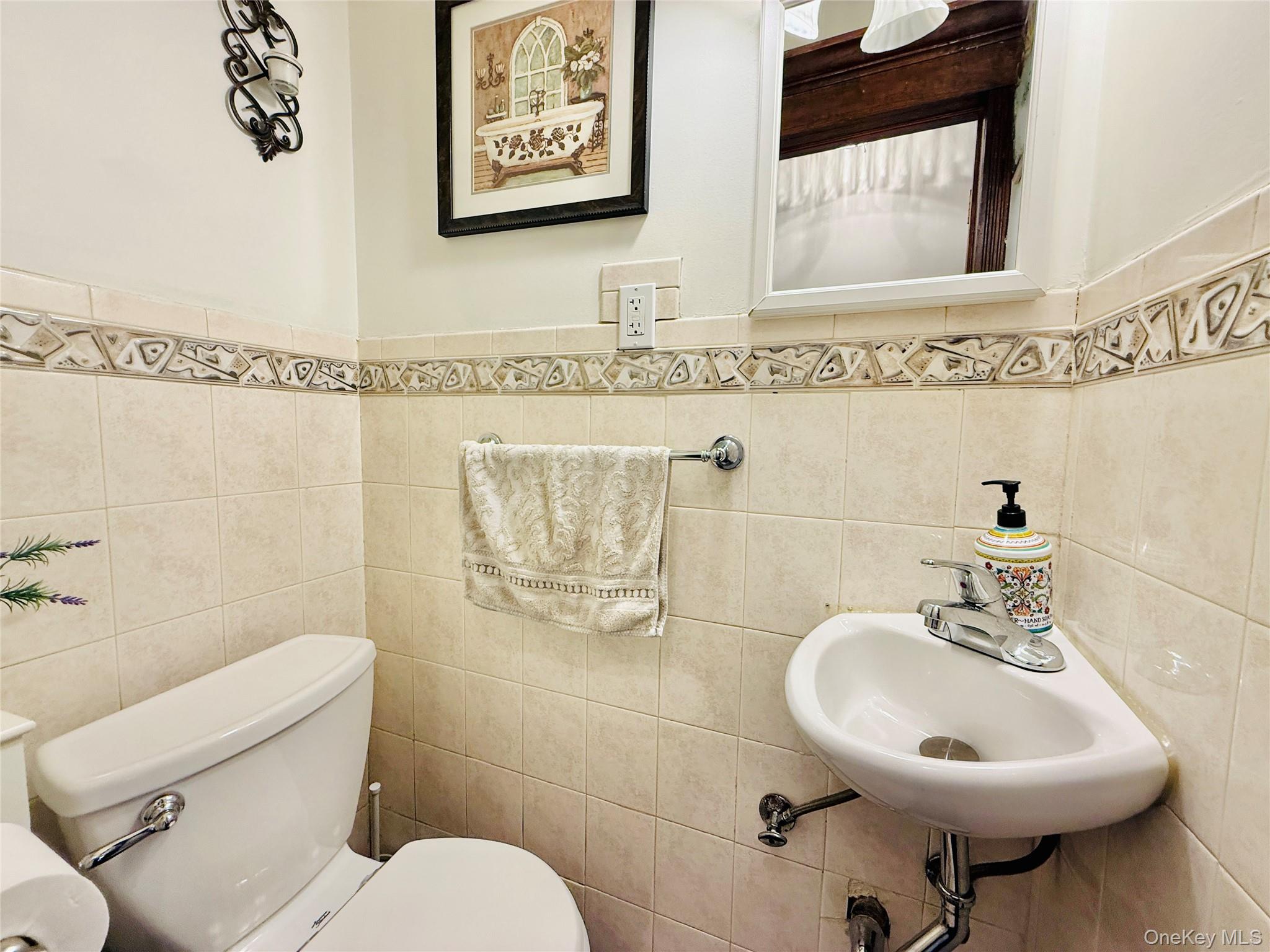 1626 Bayview Avenue Property Photo 9