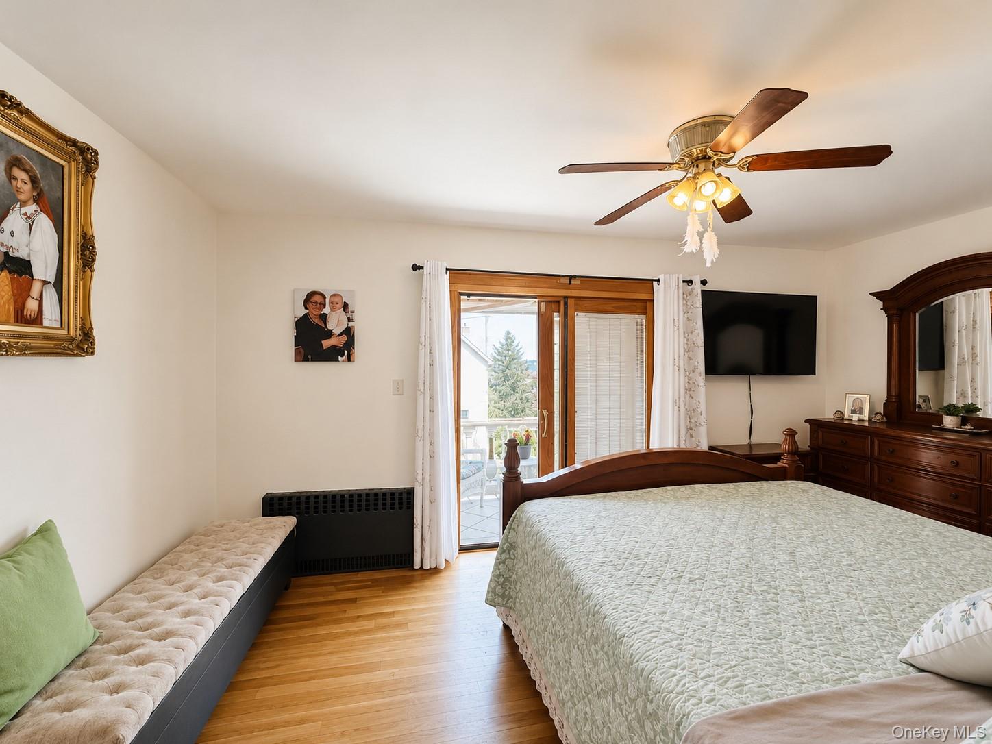1626 Bayview Avenue Property Photo 11