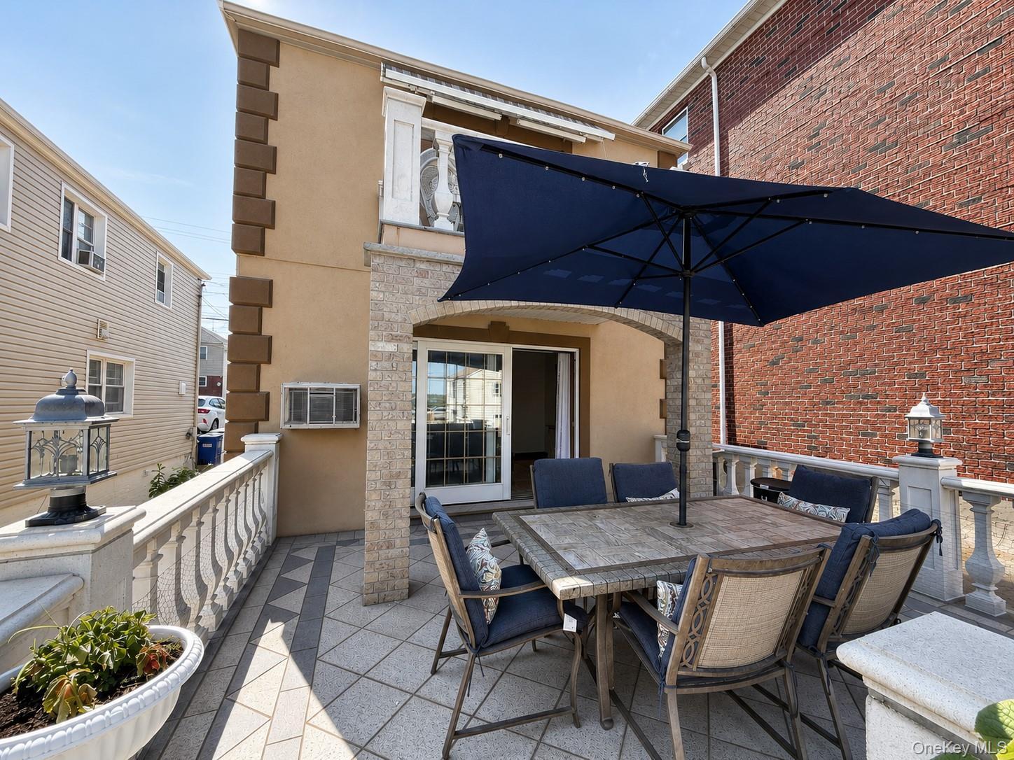 1626 Bayview Avenue Property Photo 25