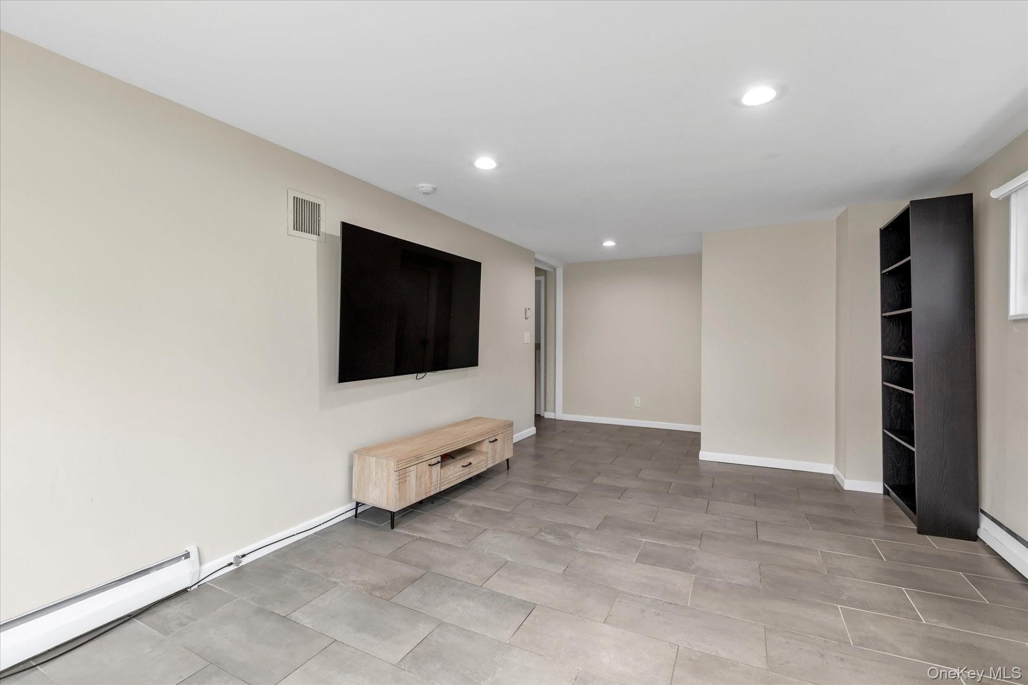 964 Cranford Avenue Property Photo 10