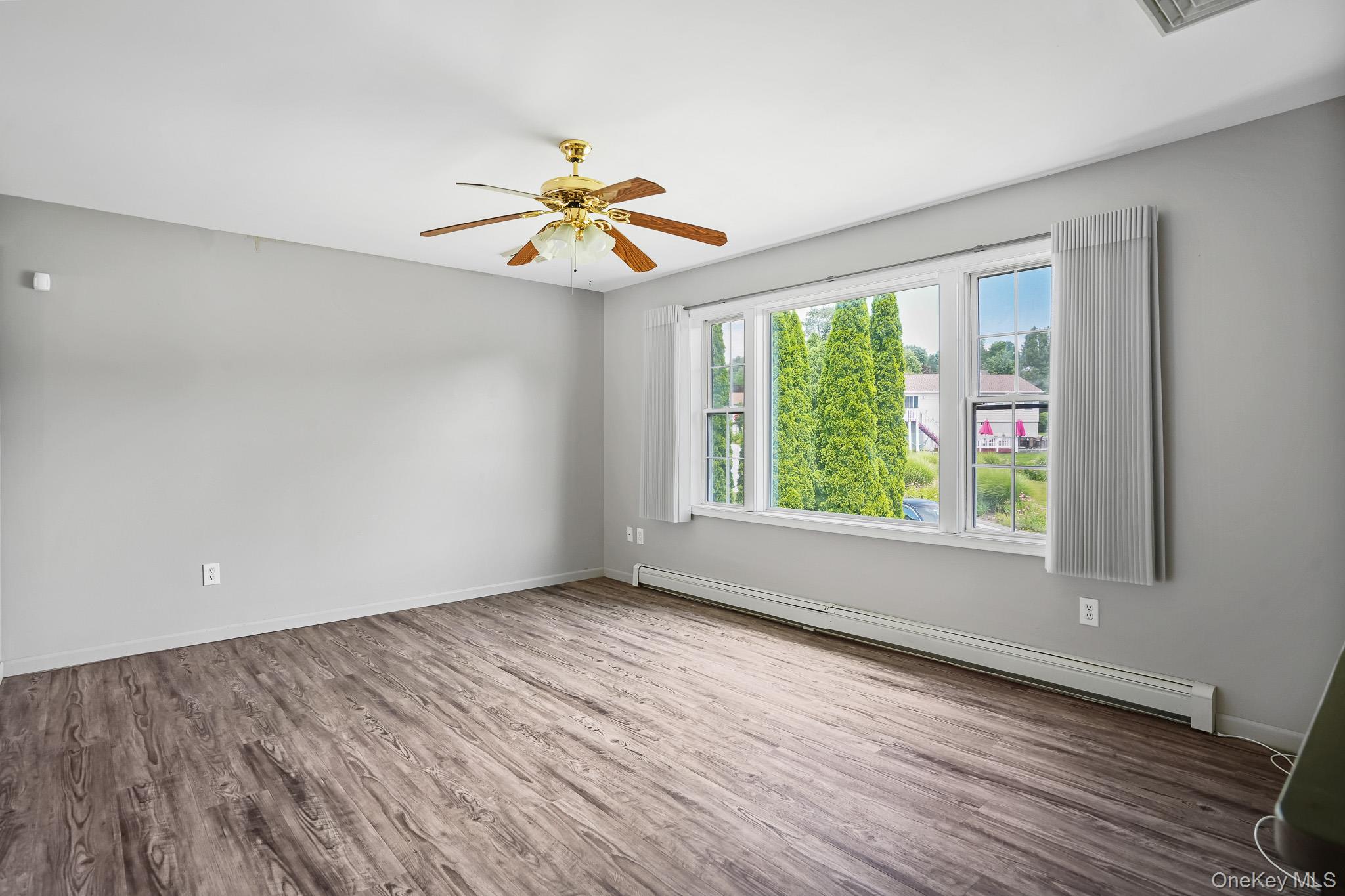 6 Hemlock Lane Property Photo 4