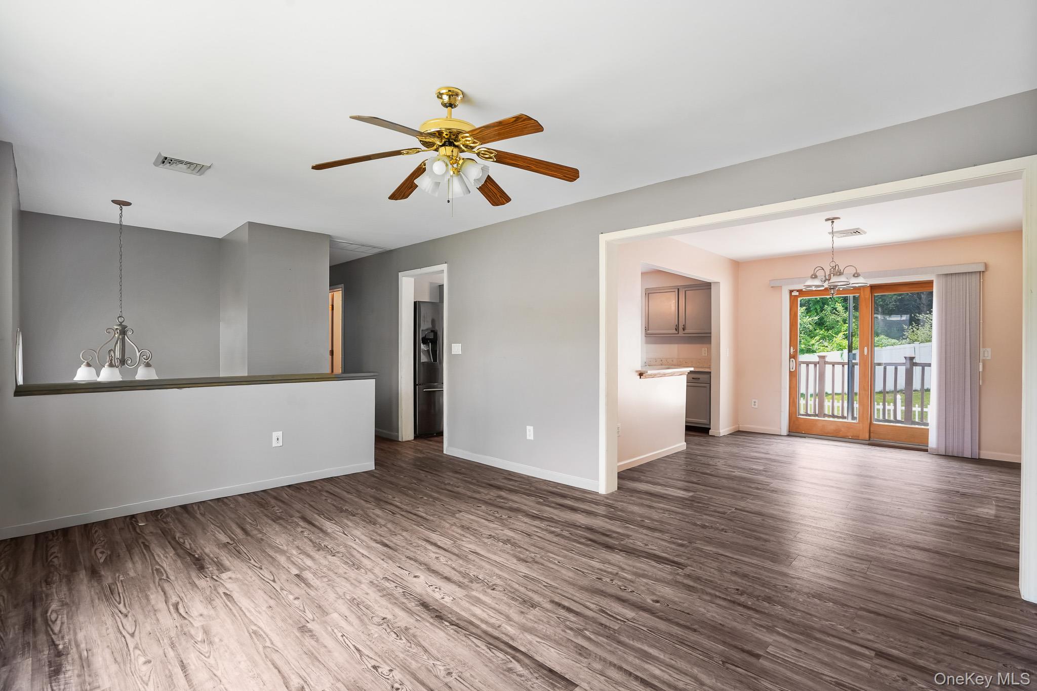 6 Hemlock Lane Property Photo 5