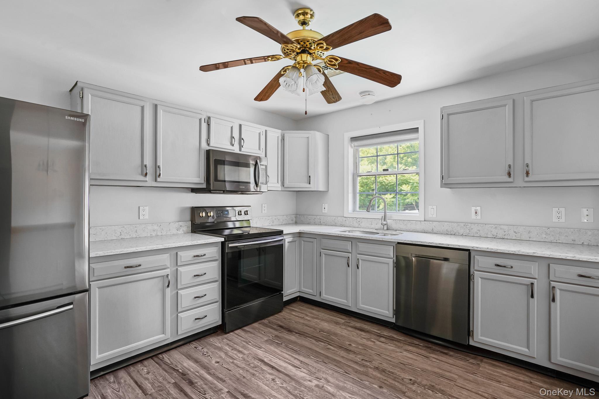 6 Hemlock Lane Property Photo 10