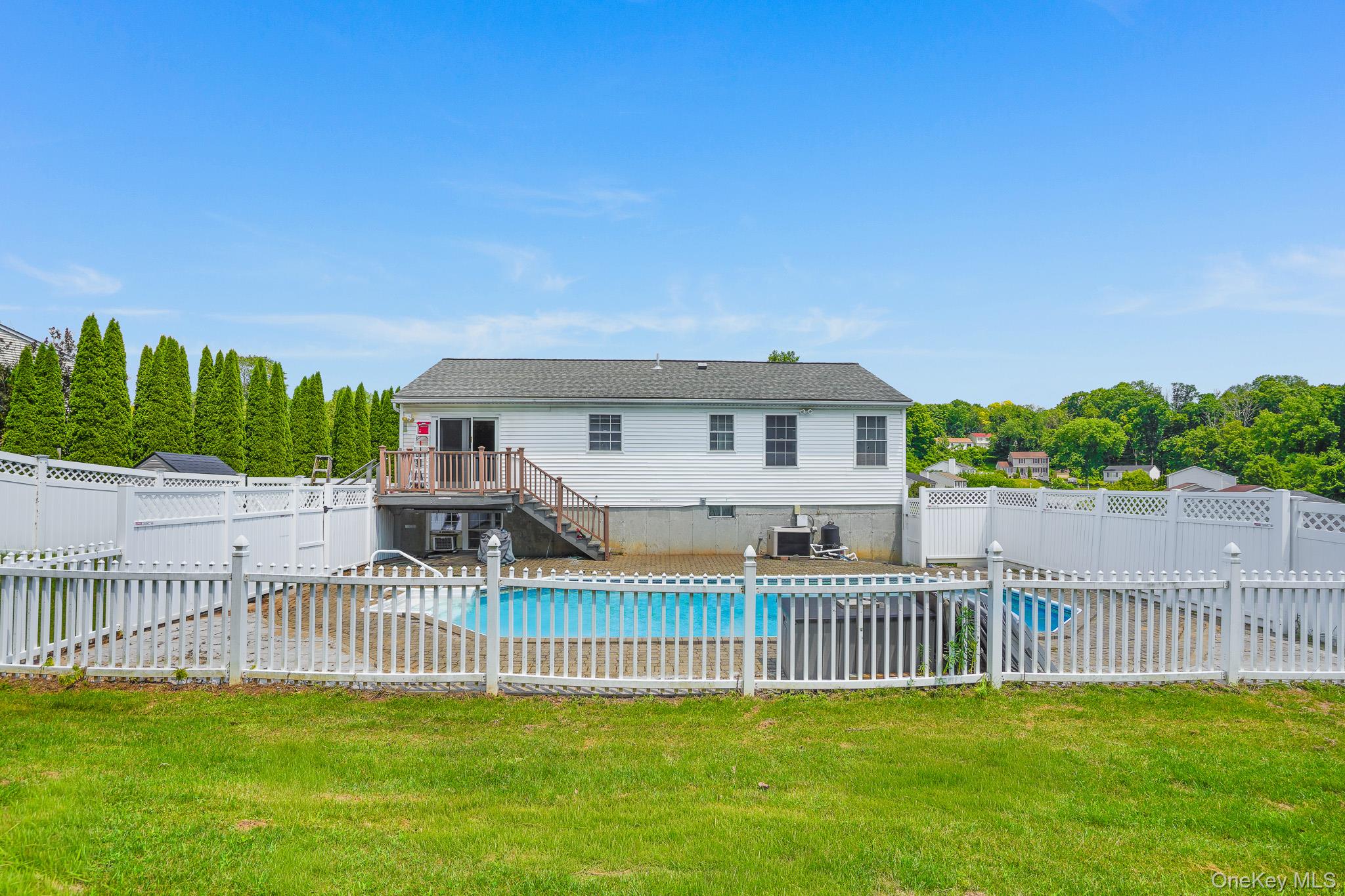 6 Hemlock Lane Property Photo 25