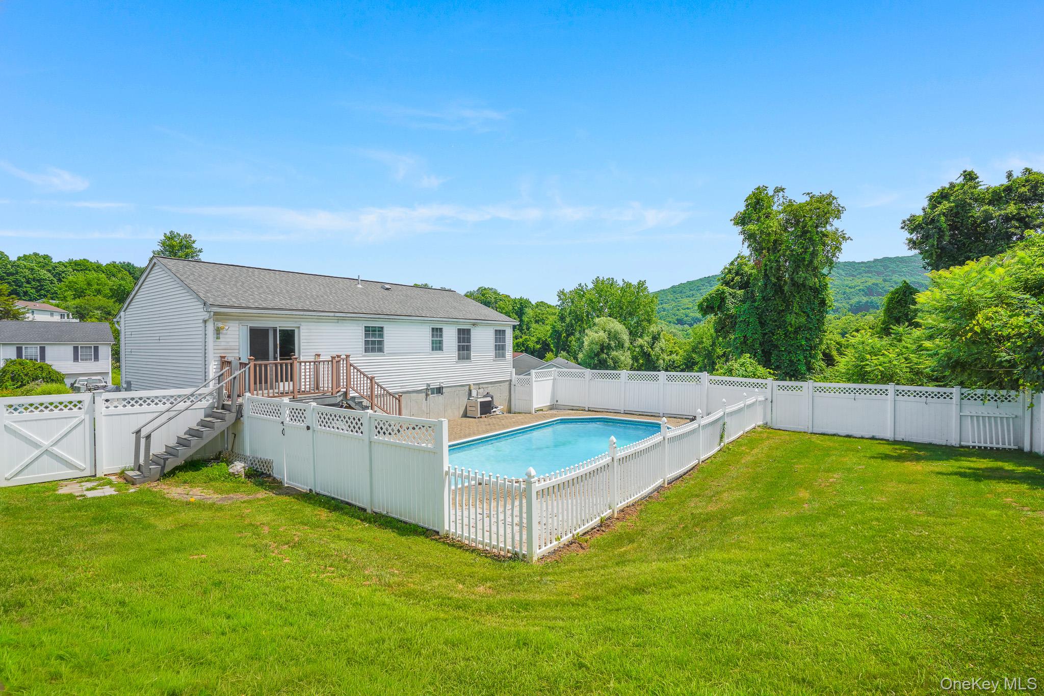 6 Hemlock Lane Property Photo 27