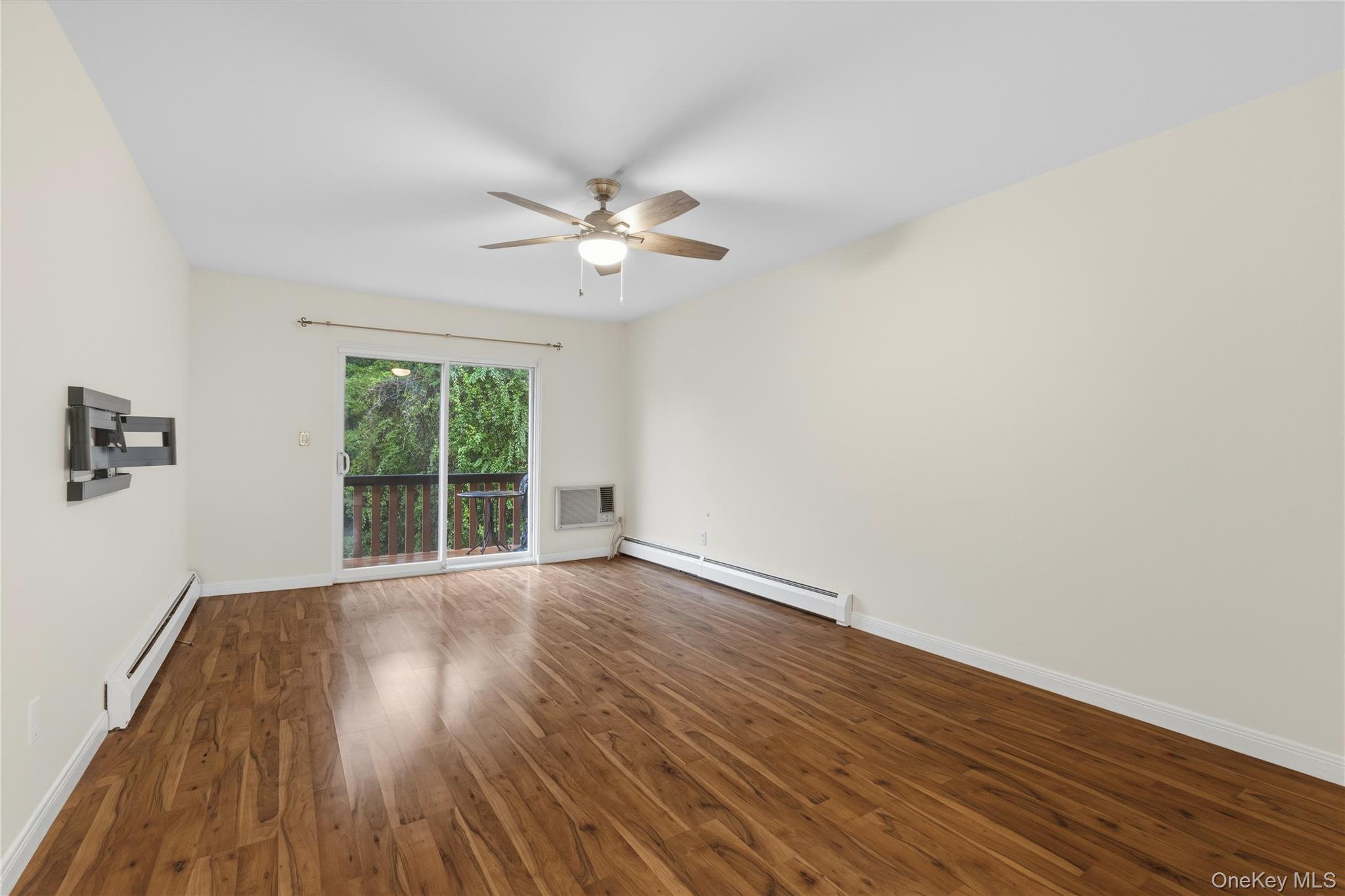 47 Coachlight Square Property Photo 12