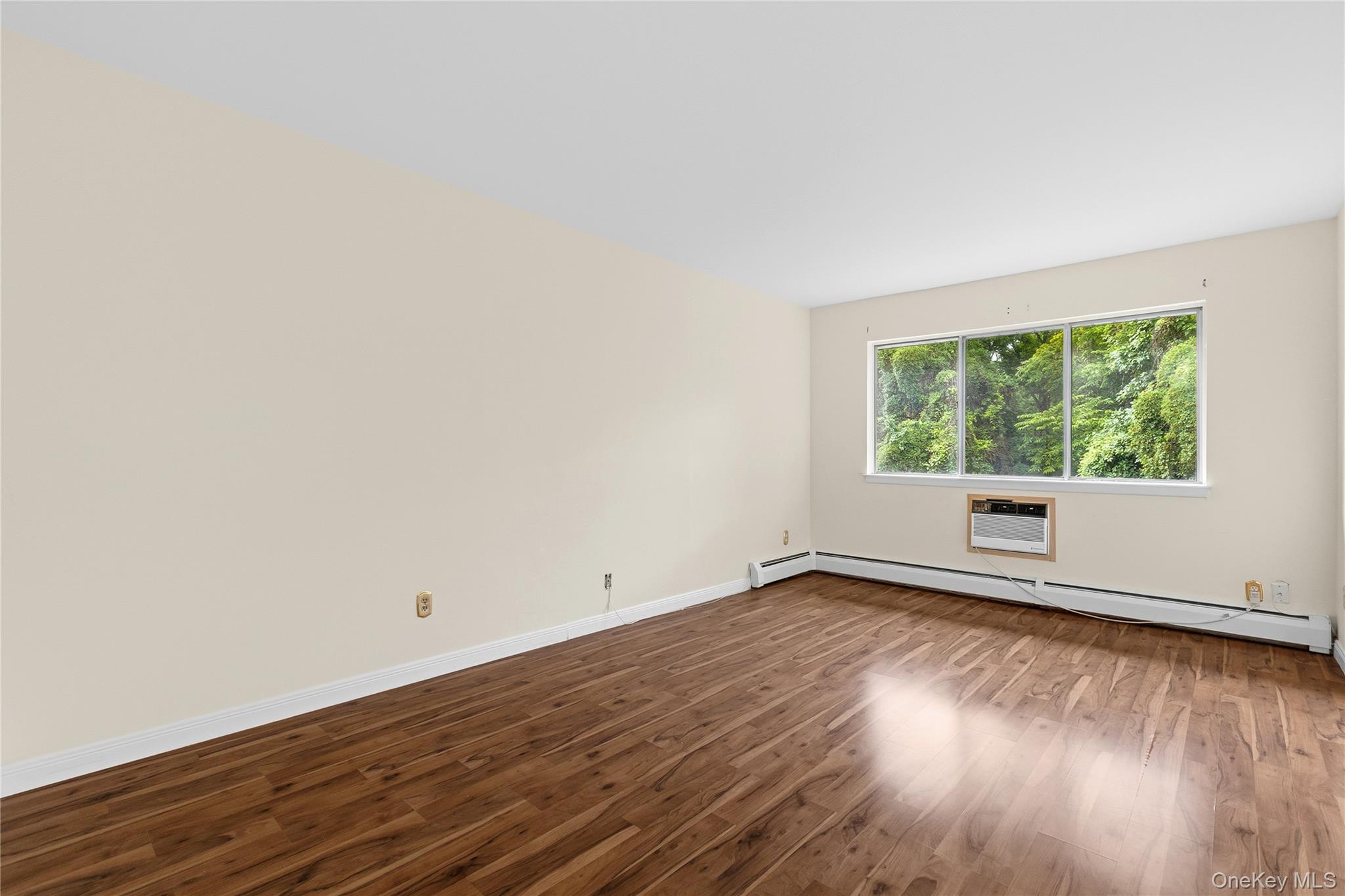 47 Coachlight Square Property Photo 13