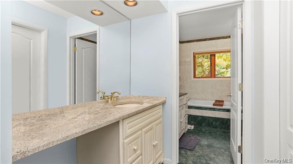 4 Pinewood Circle Property Photo 14