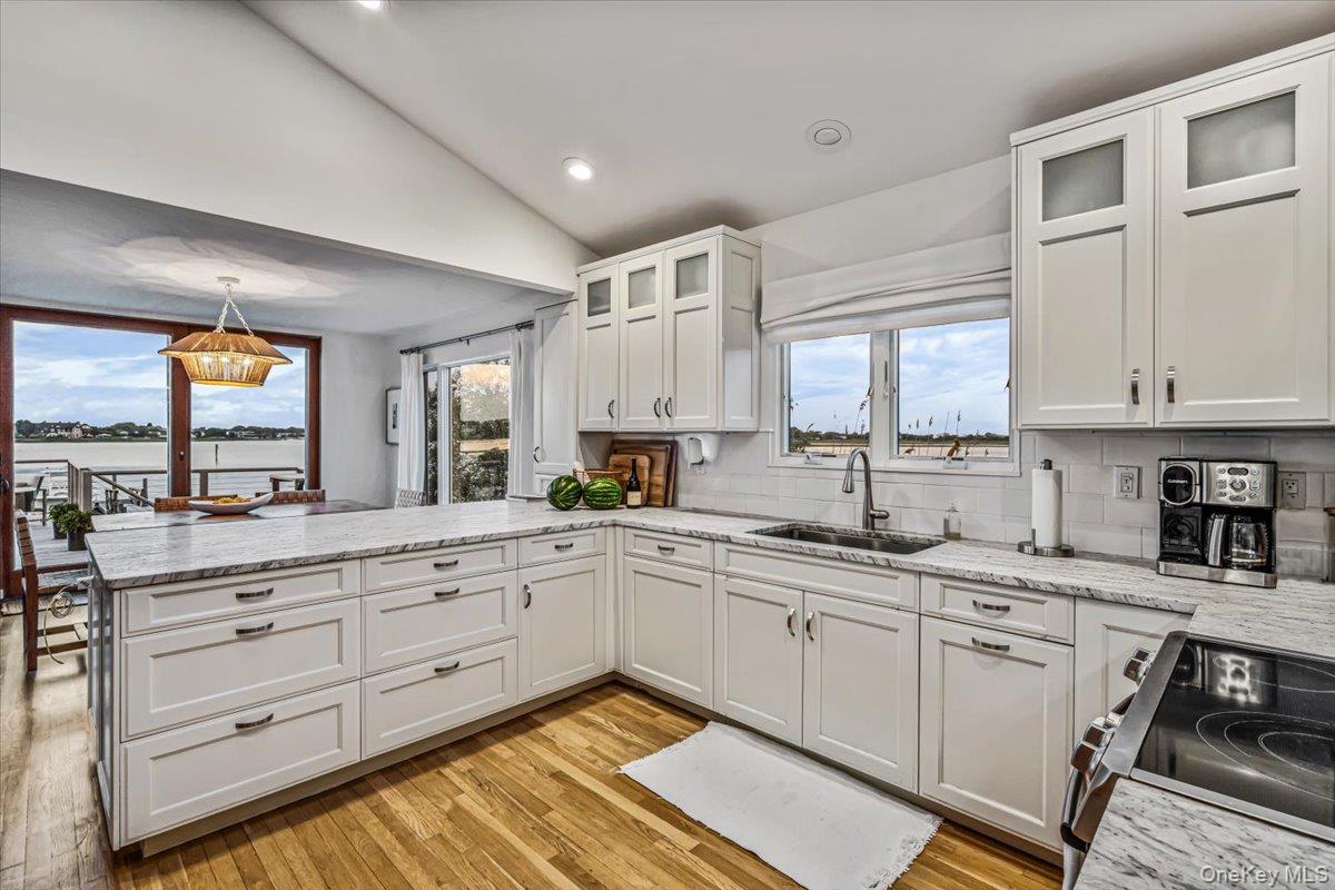 1025615 Property Photo 10