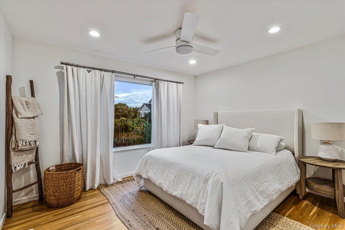1025615 Property Photo 16