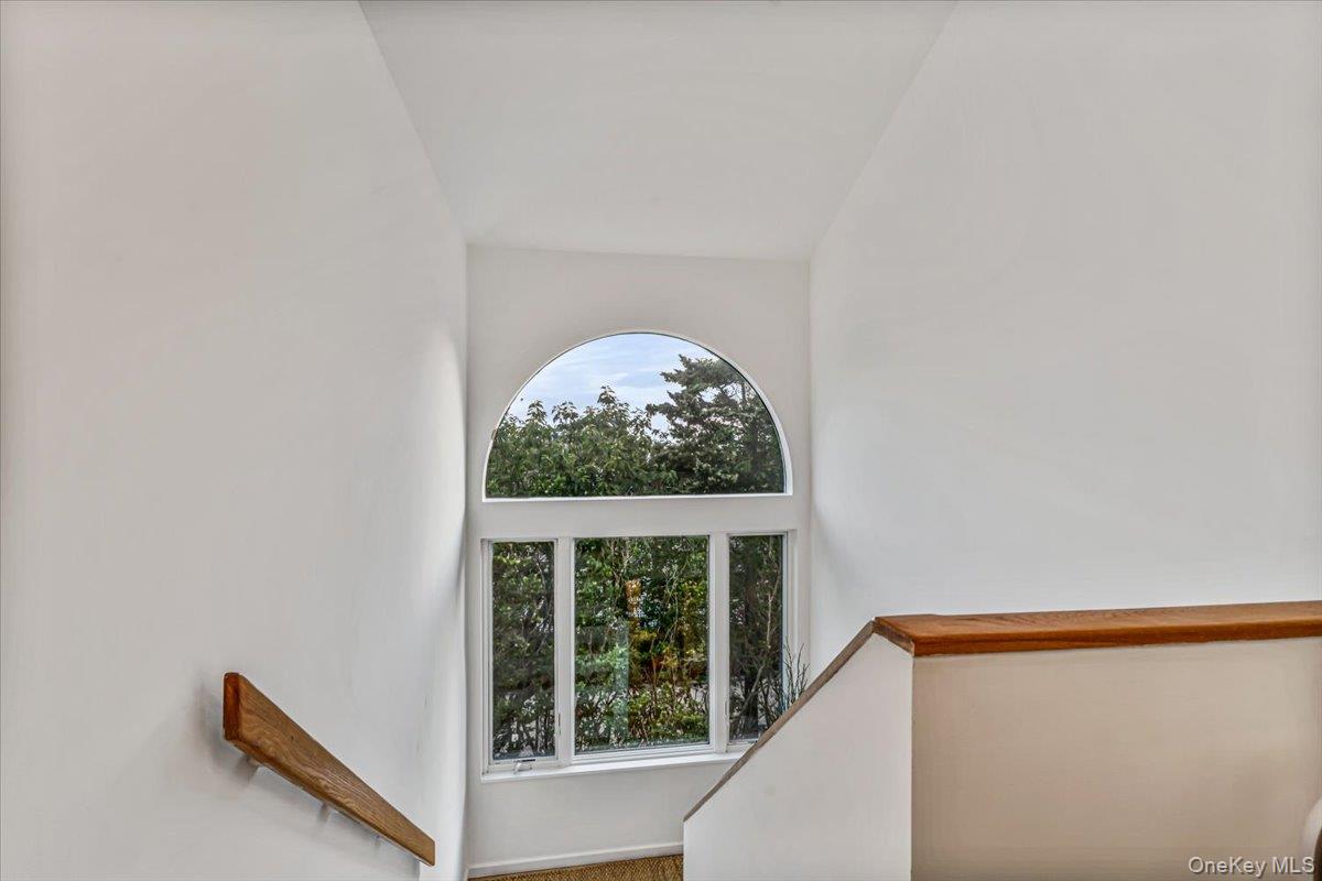 1025615 Property Photo 19