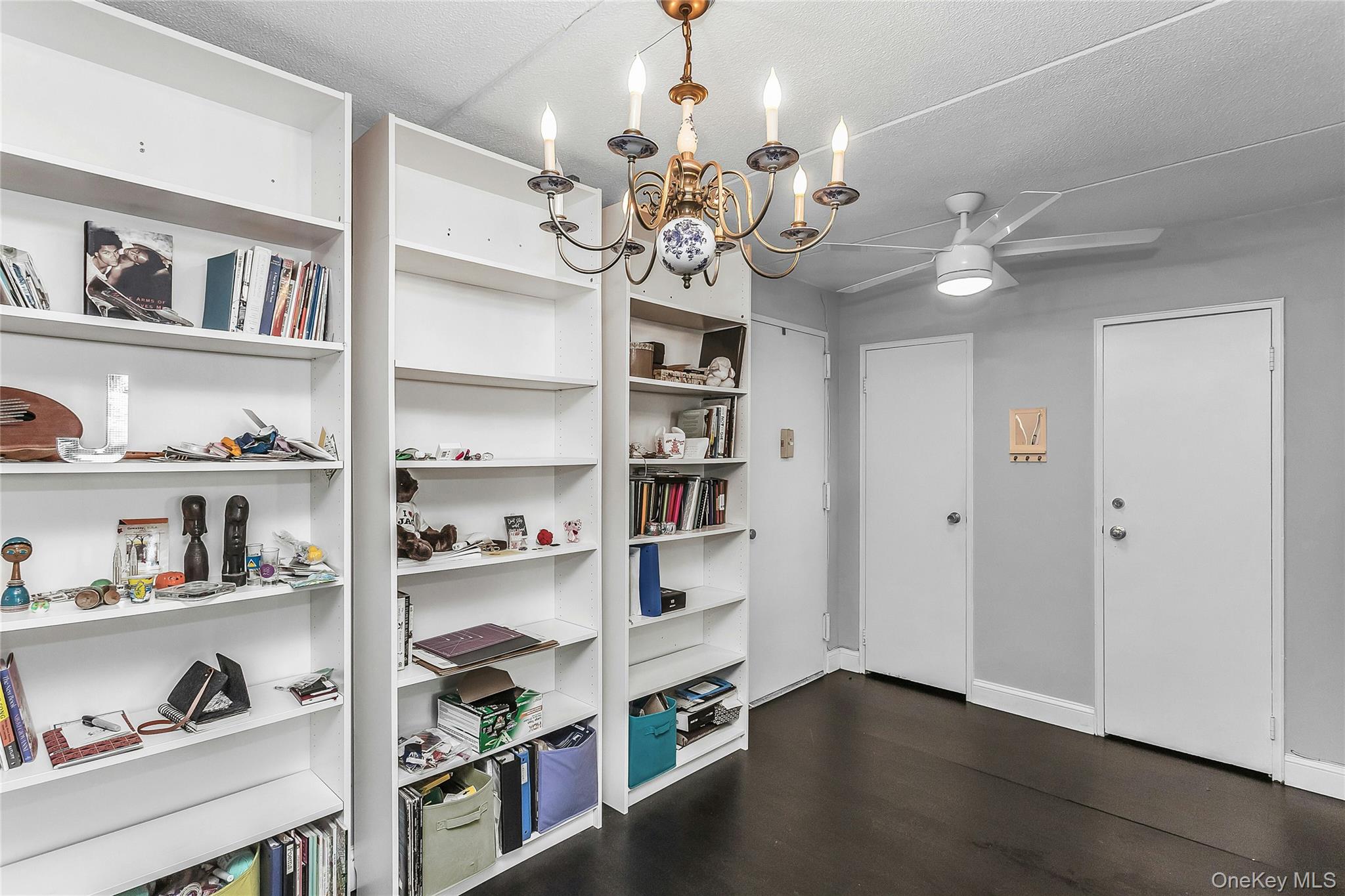 135 Post Avenue 6b Property Photo 4