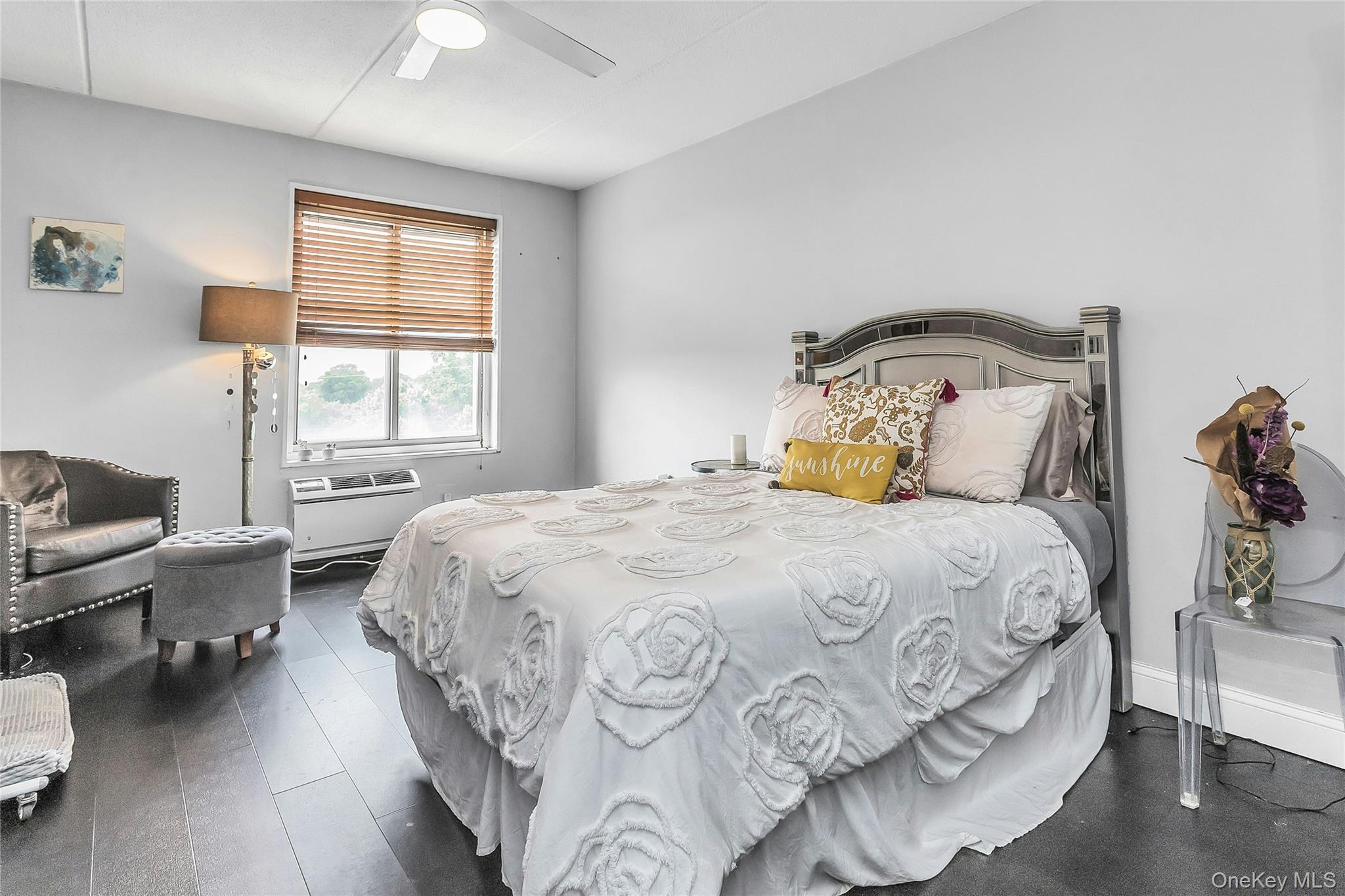 135 Post Avenue 6b Property Photo 15