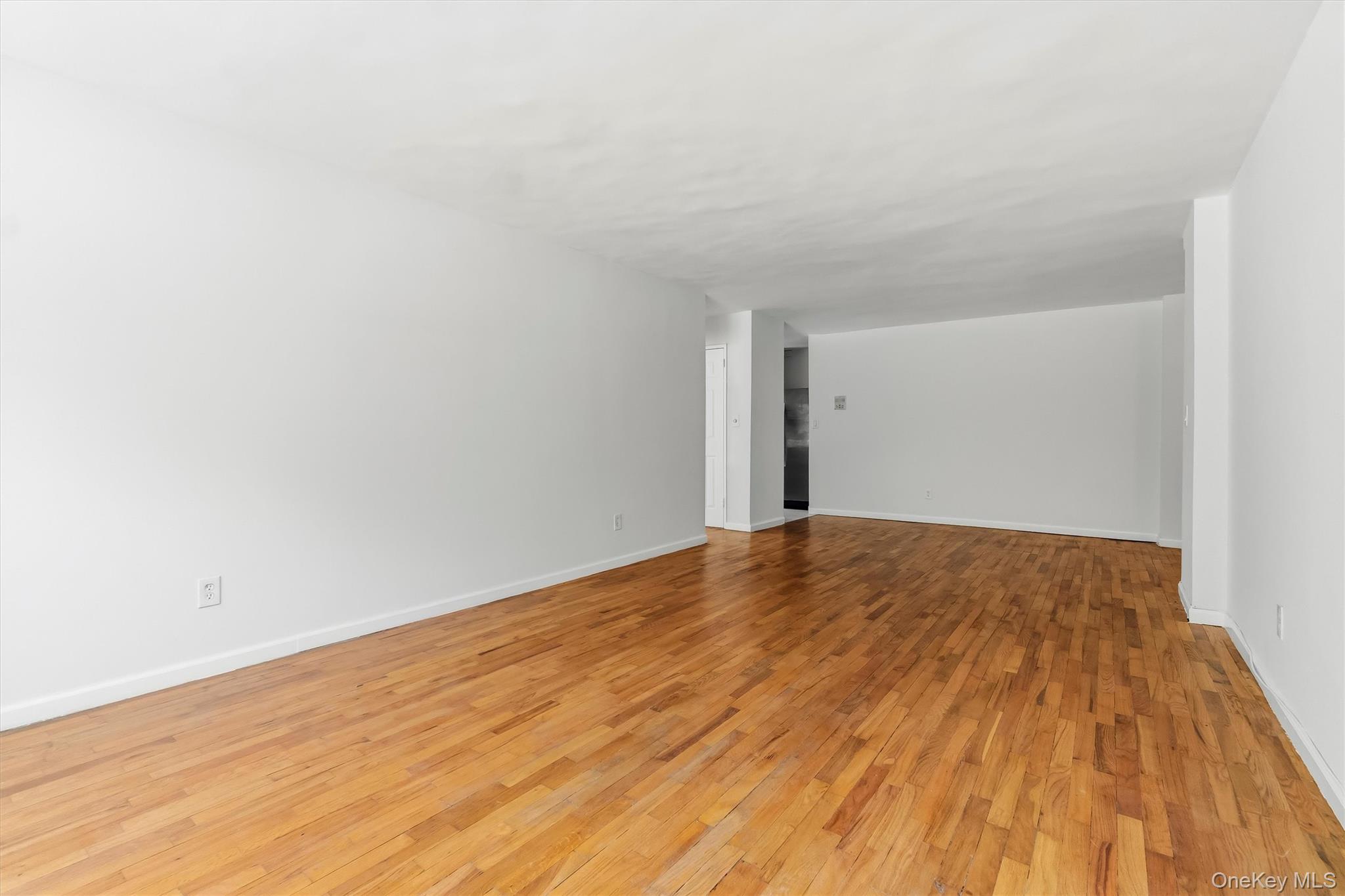 679 Warburton Avenue 2r Property Photo 11