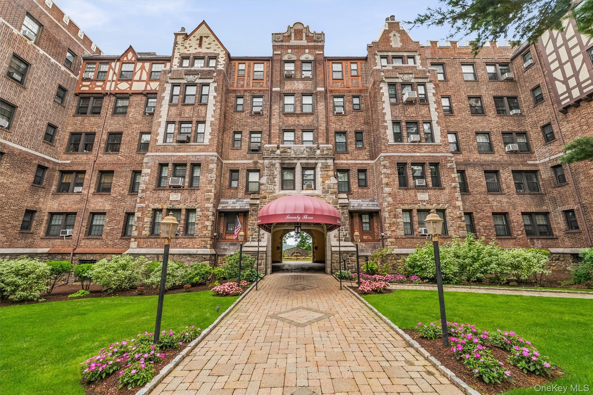 23 Old Mamaroneck Rd Apt. 5q Property Photo 3