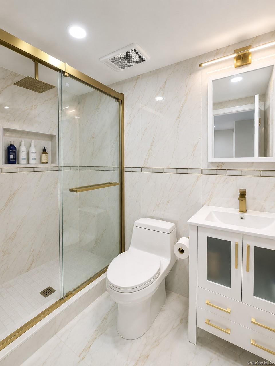 886 Woodmere Drive Property Photo 25
