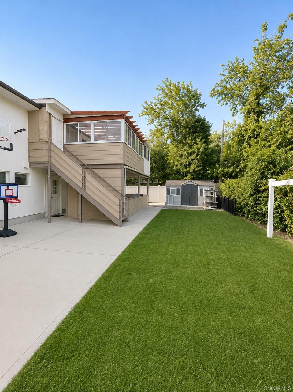 886 Woodmere Drive Property Photo 35