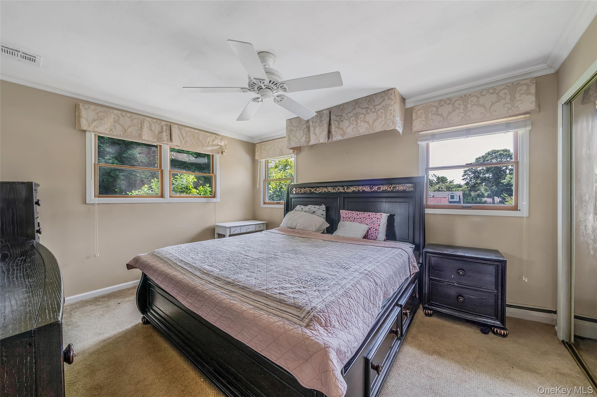 12 Alice Lane Property Photo 26