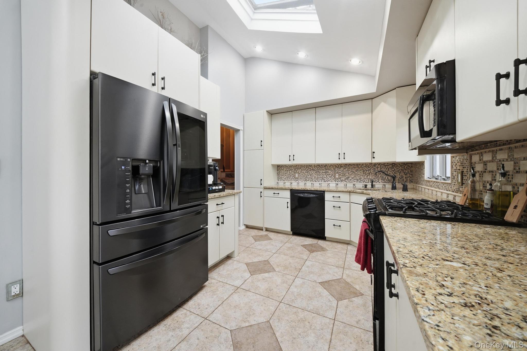 5 Delaware Avenue Property Photo 7