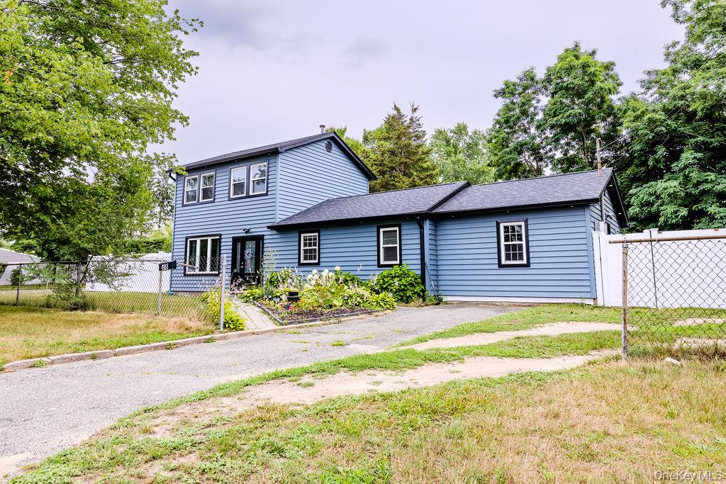 38 Tamarack Street Property Photo 1