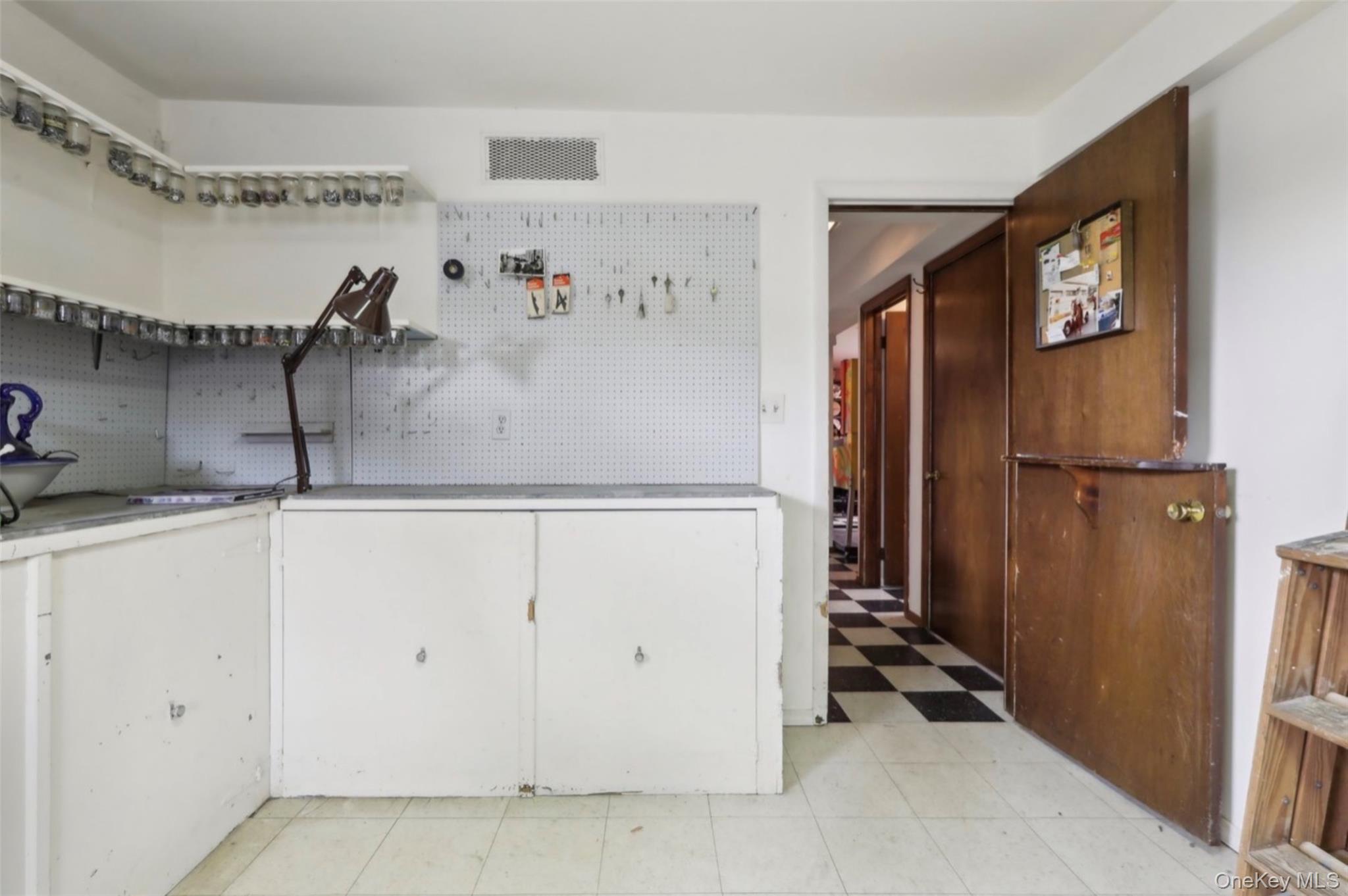 14 Lafayette Avenue Property Photo 18