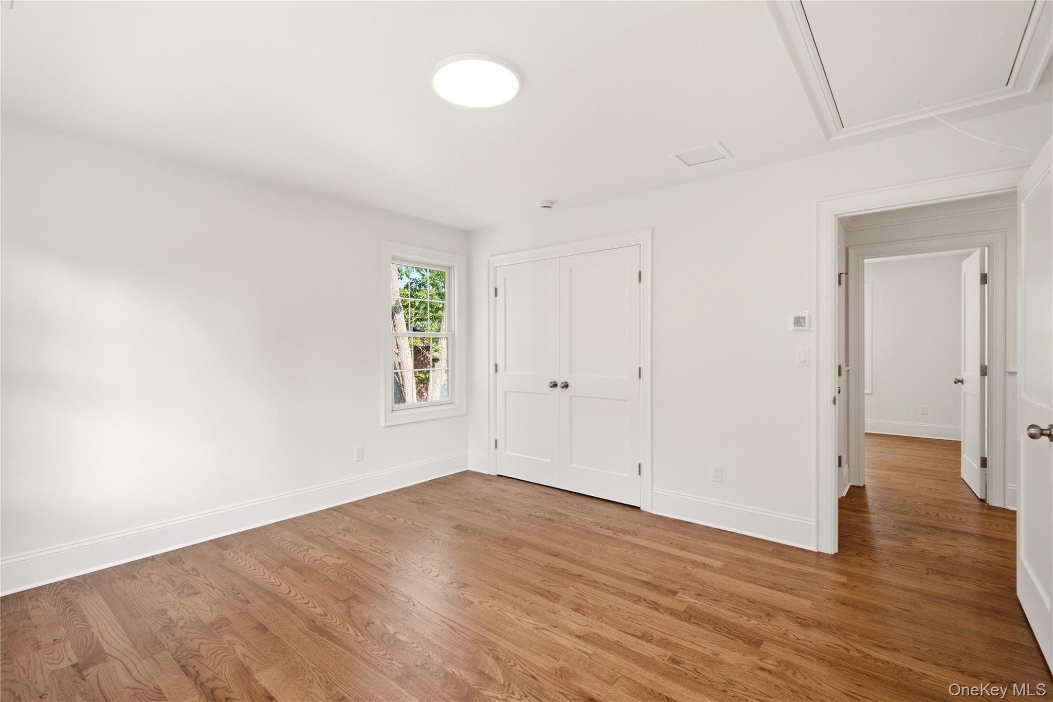 5 Glen Way Property Photo 18