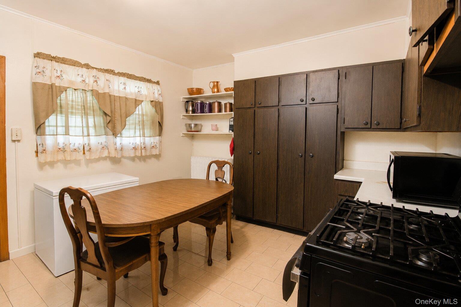 105 Carson Avenue Property Photo 2