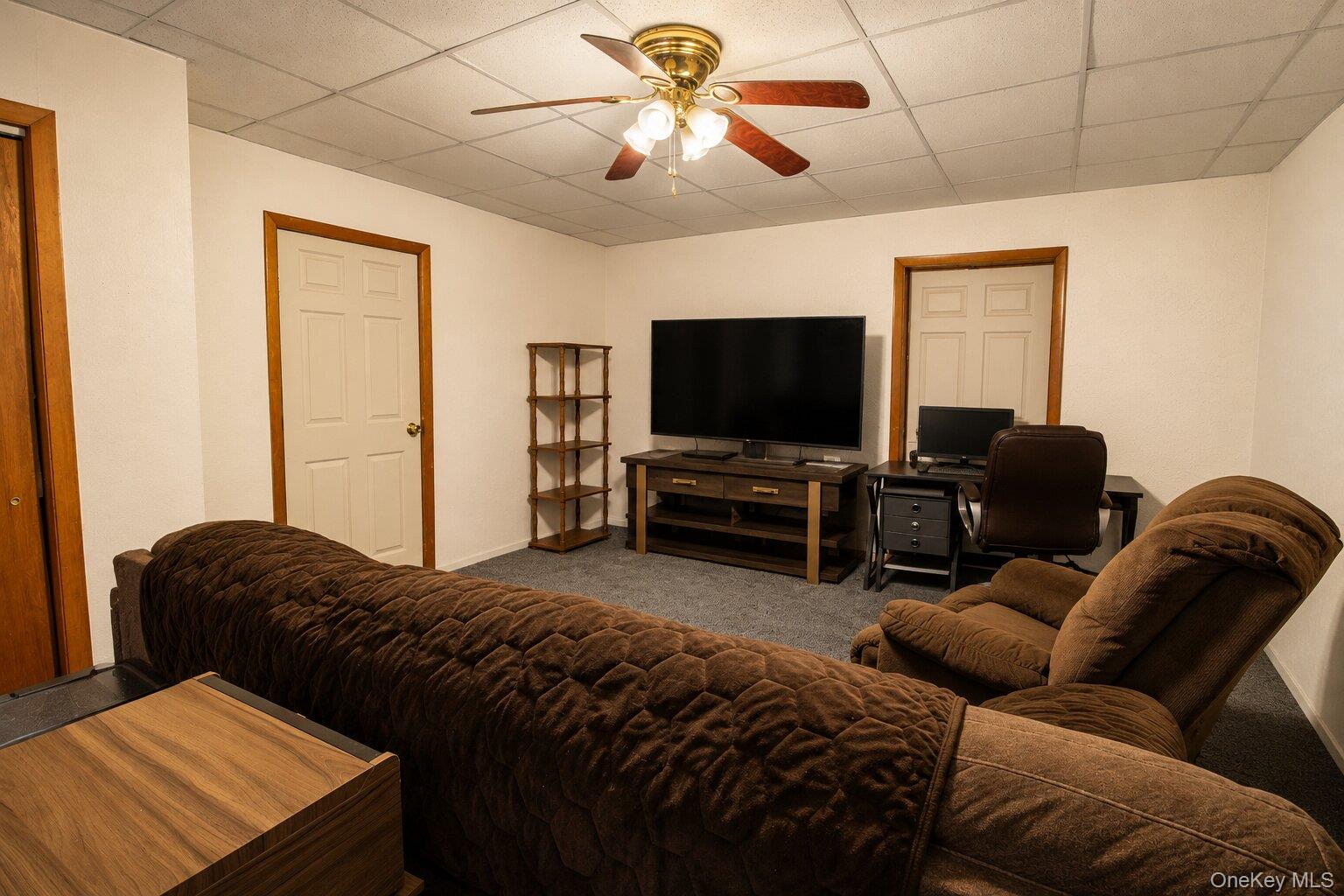 105 Carson Avenue Property Photo 4