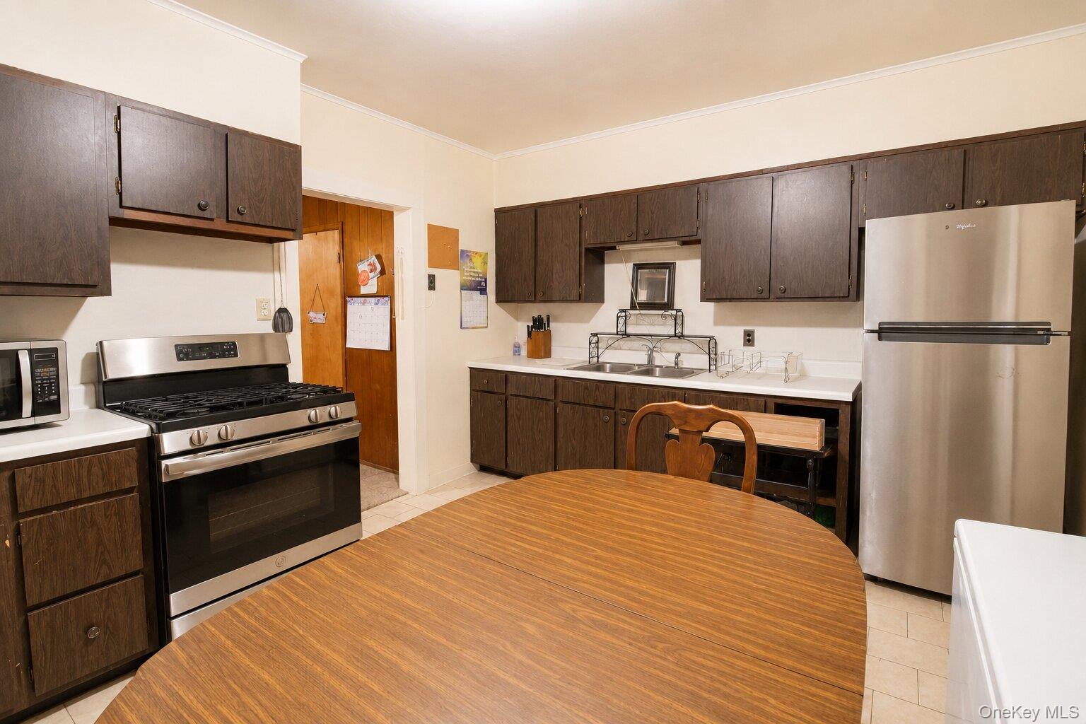 105 Carson Avenue Property Photo 7