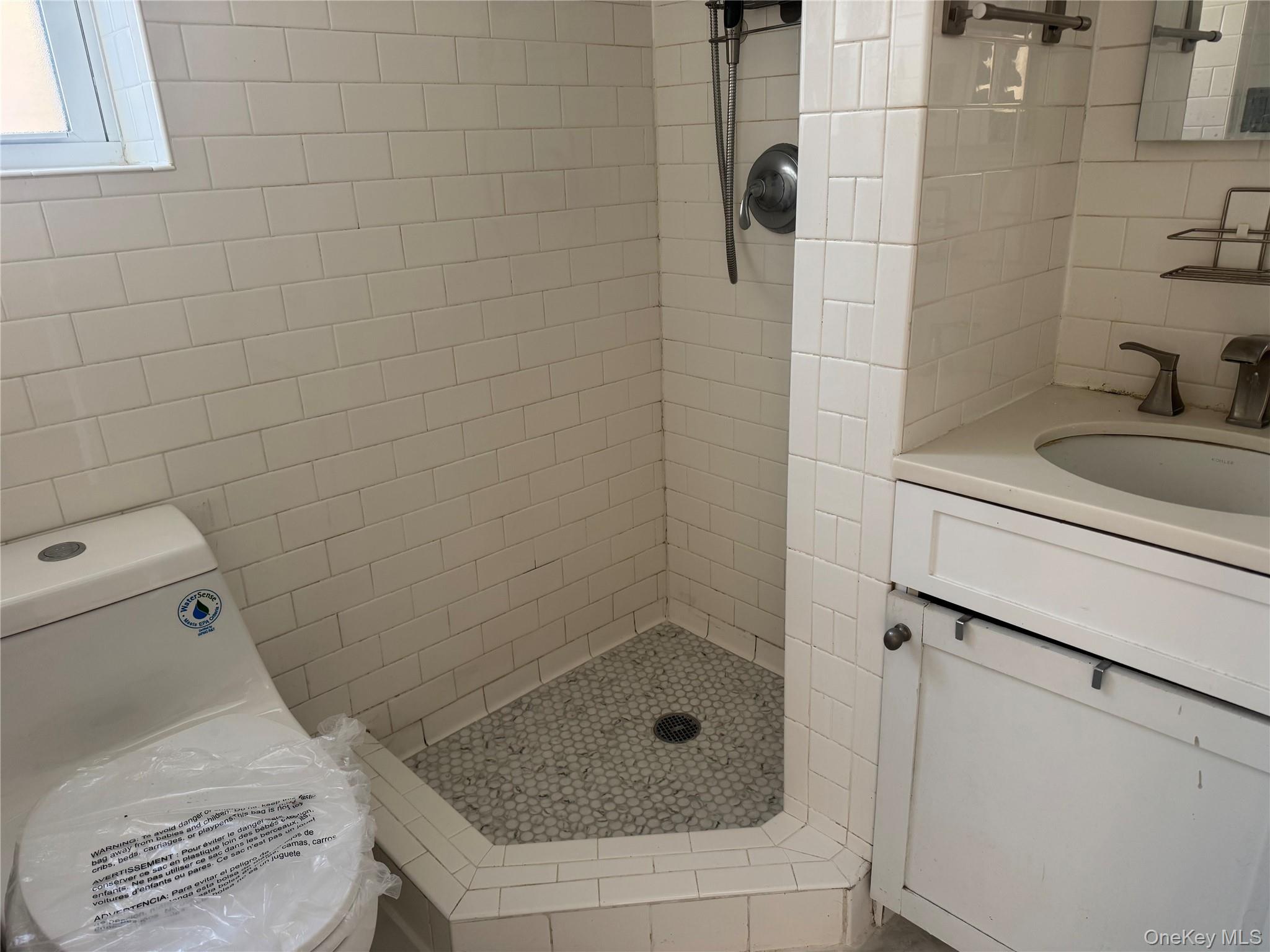 251 W Broadway 210 Property Photo 7