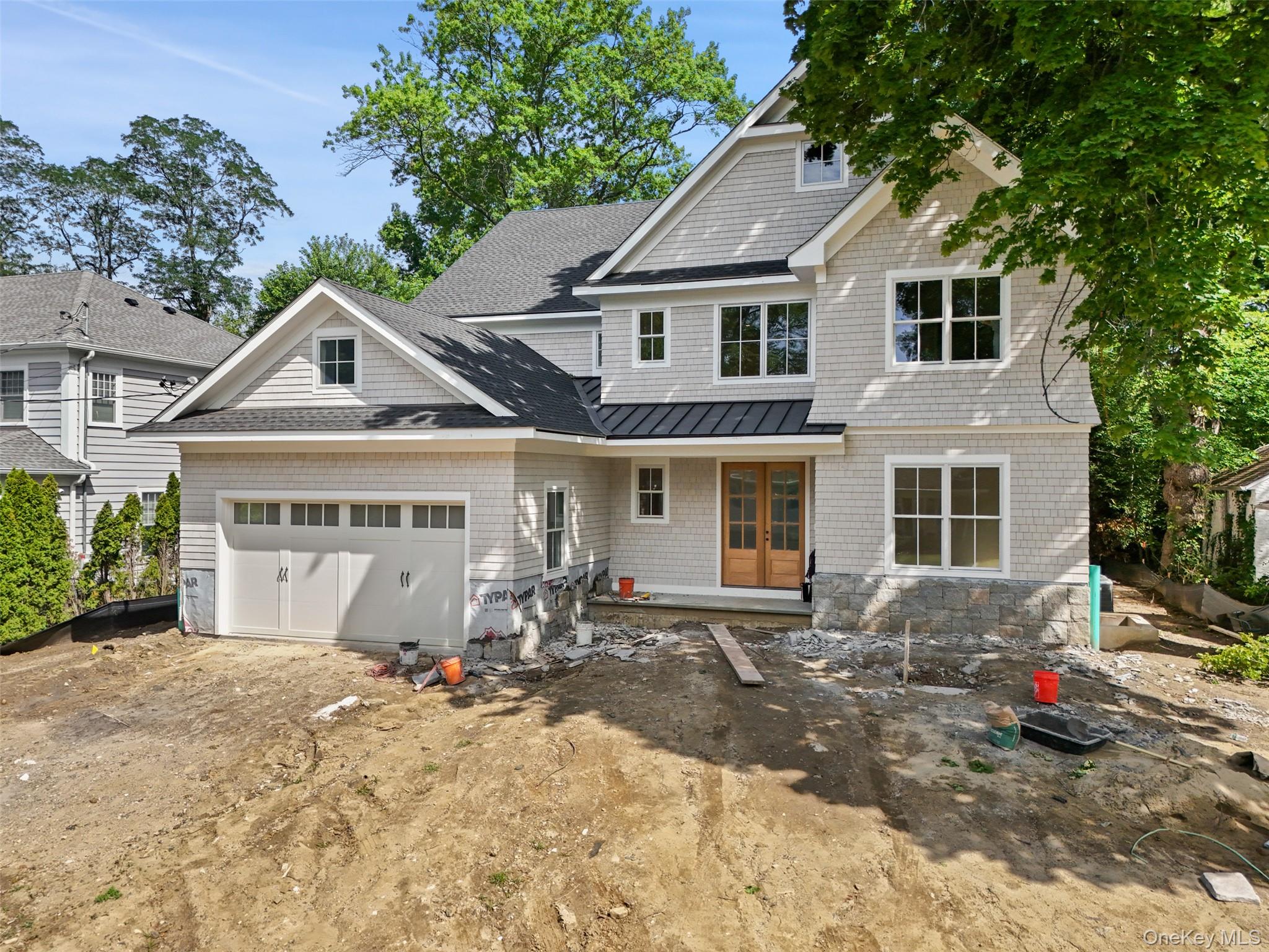 8 Crest Lane Property Photo 2
