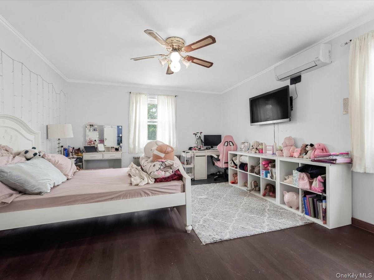 6507 181st Street Property Photo 9