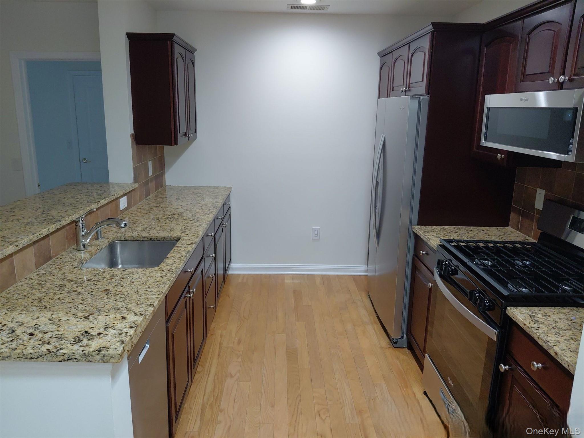 3109 Leeward Drive Property Photo 4