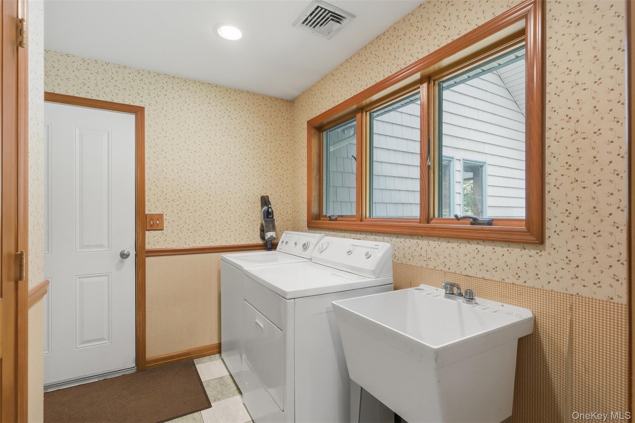 68 Bowen Road Property Photo 29