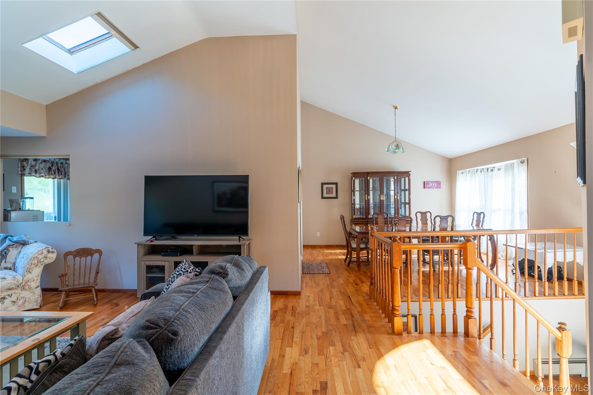 3 Aron Court Property Photo 7