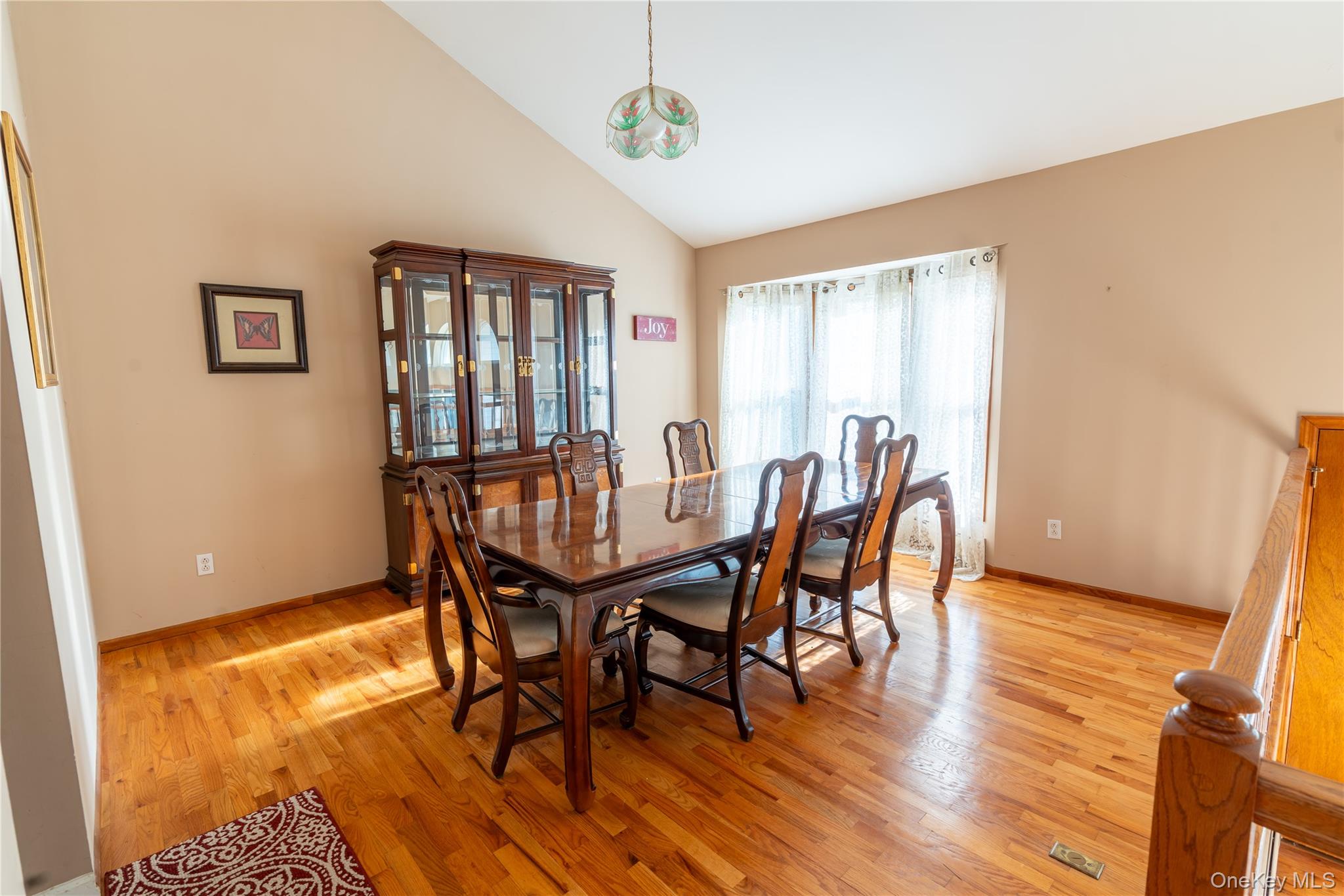 3 Aron Court Property Photo 8