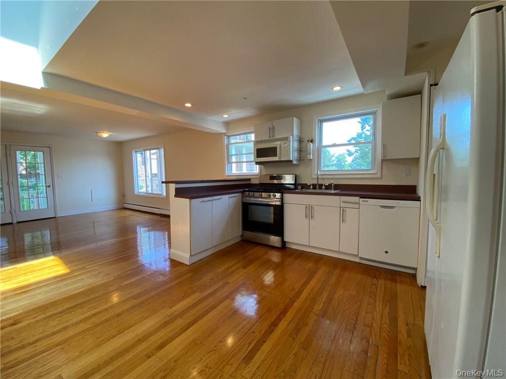 188 Main Street Property Photo 2