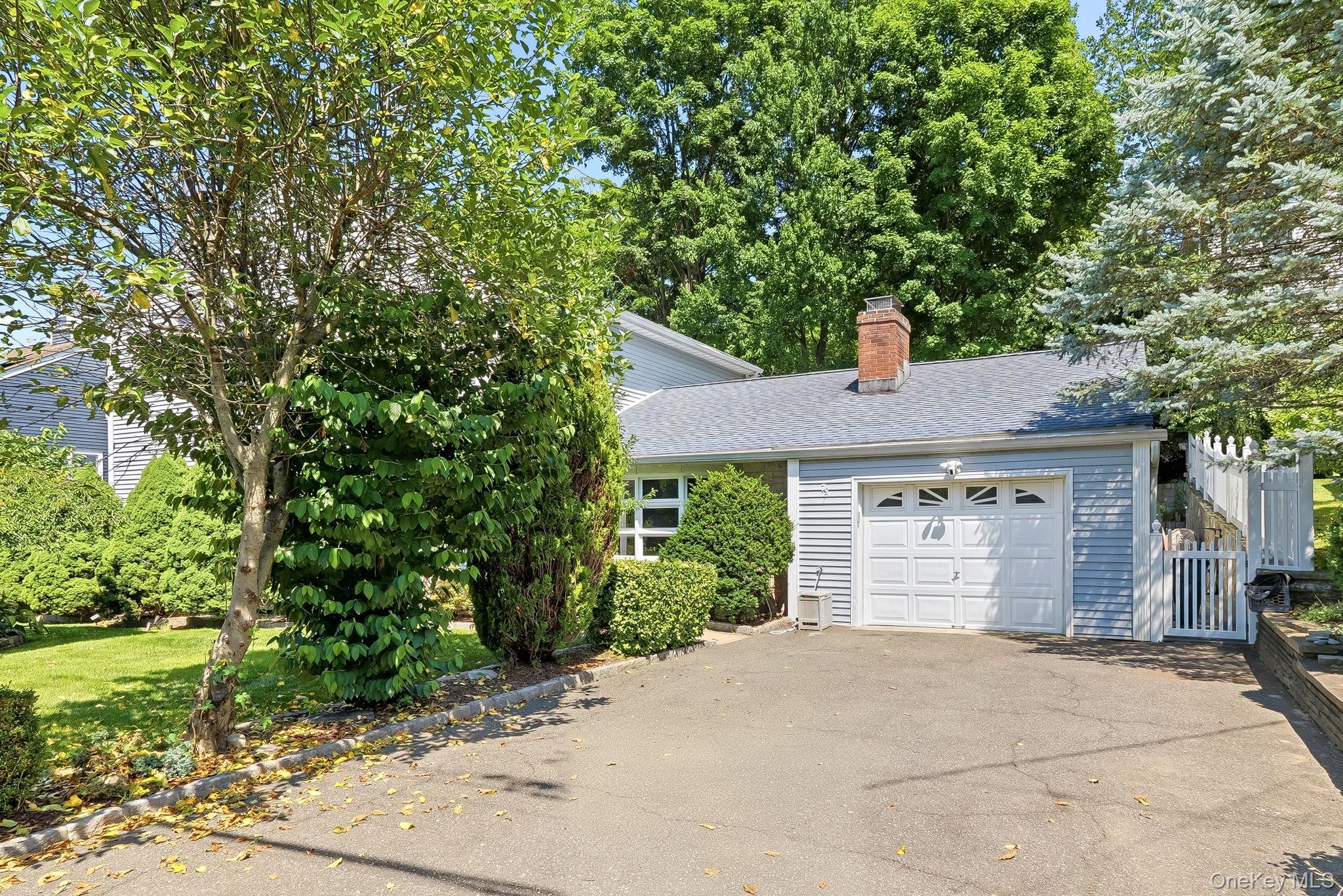 75 Glen Forest Street Property Photo 2