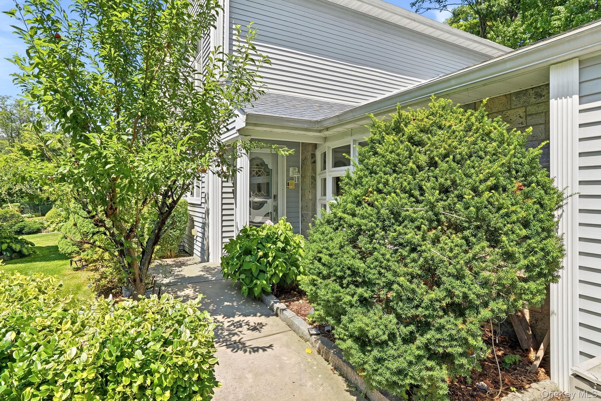 75 Glen Forest Street Property Photo 3