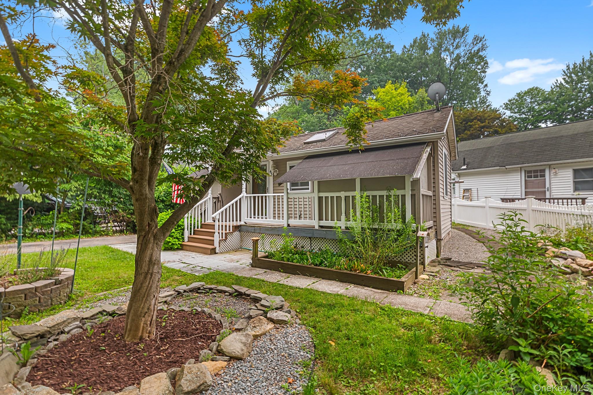 43 W Croton Drive Property Photo 3