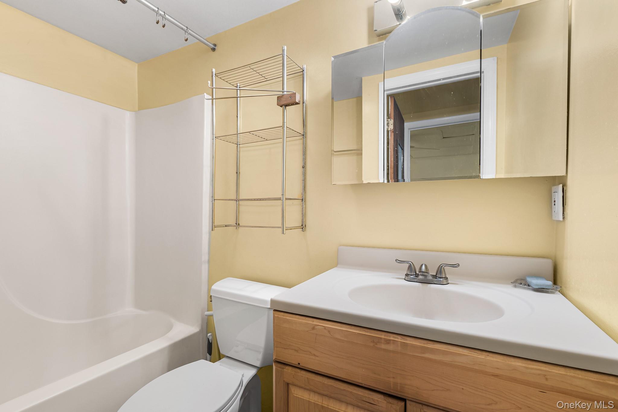 43 W Croton Drive Property Photo 11