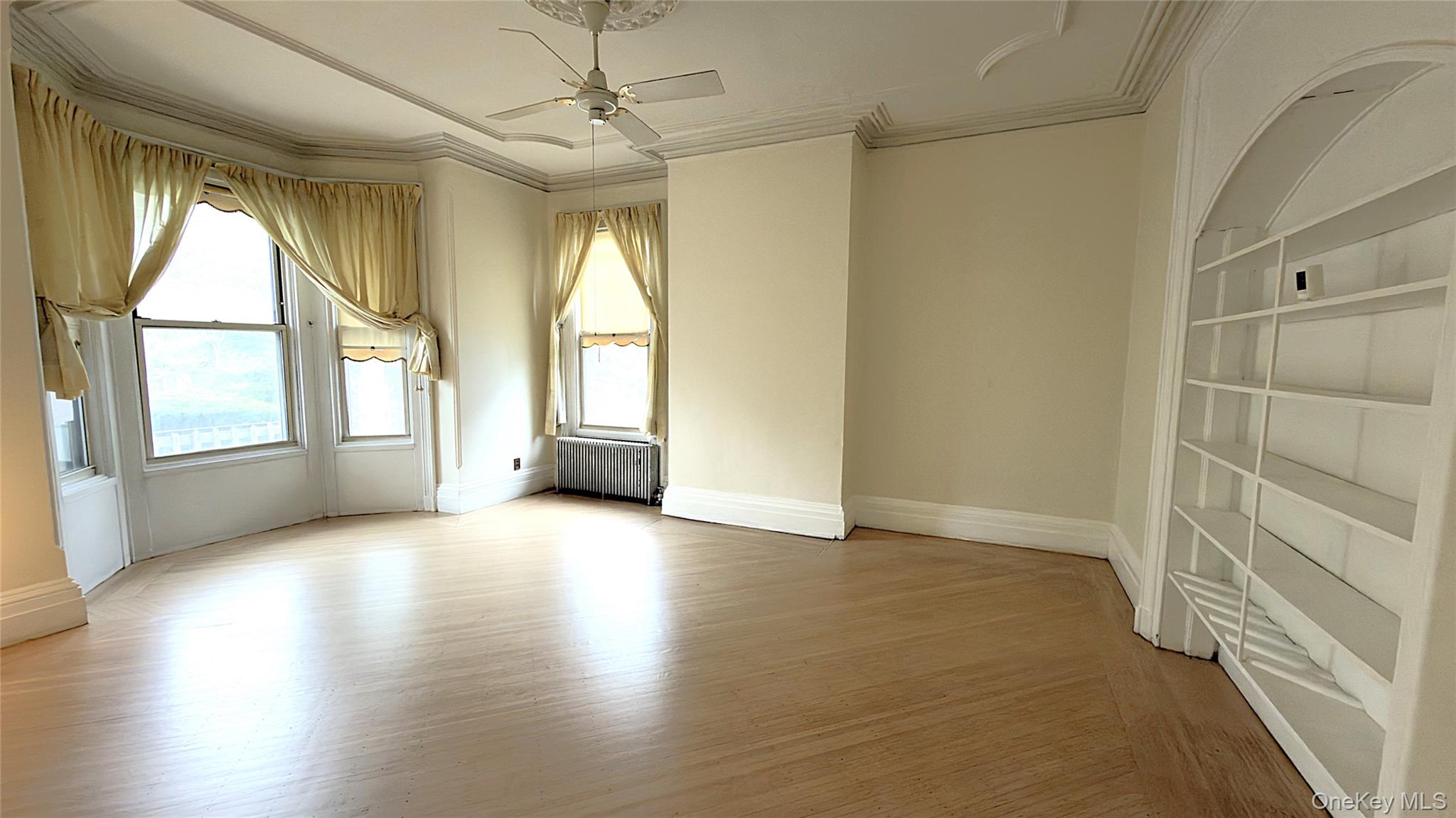 115 Glenwood Avenue Property Photo 2