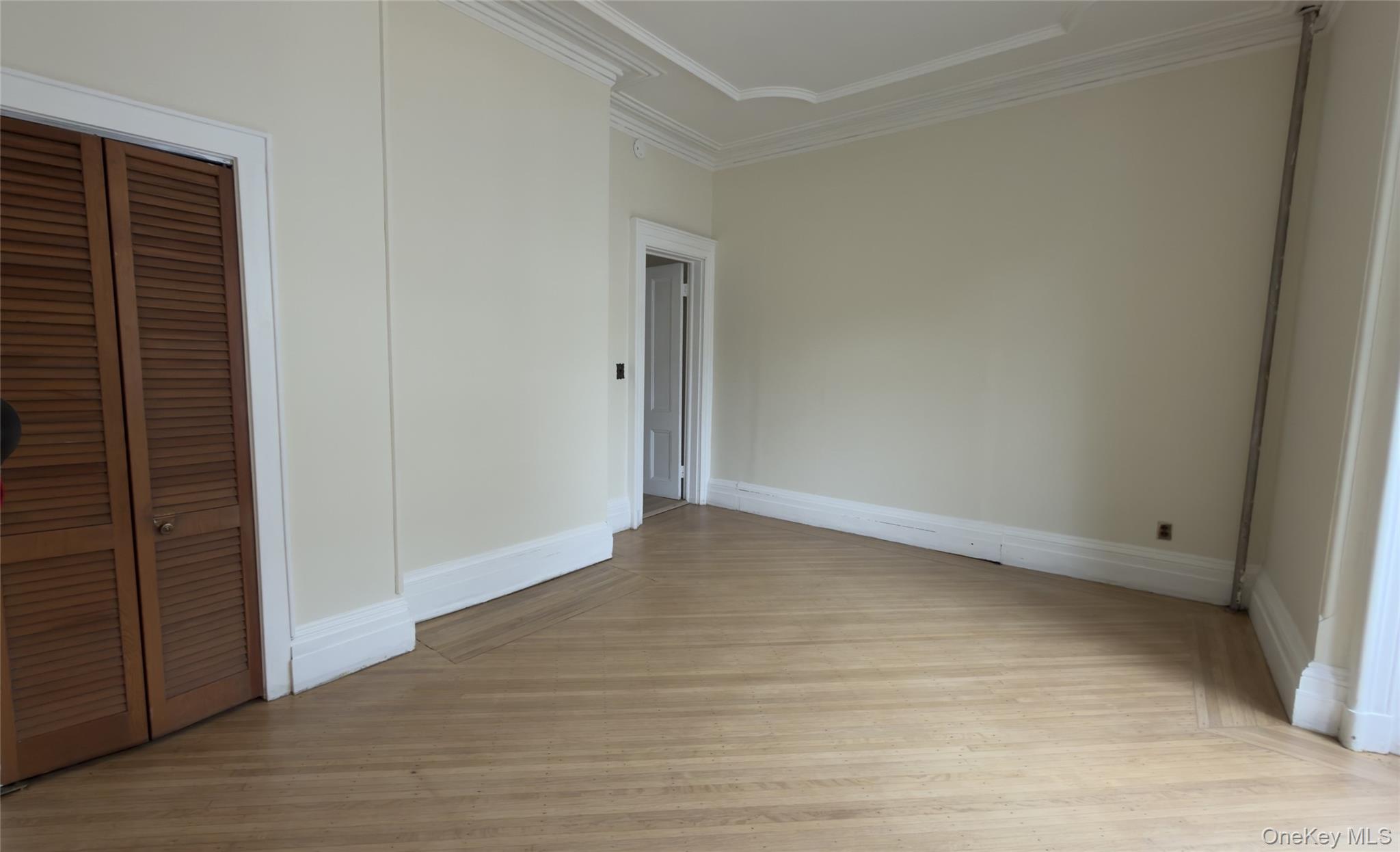 115 Glenwood Avenue Property Photo 6