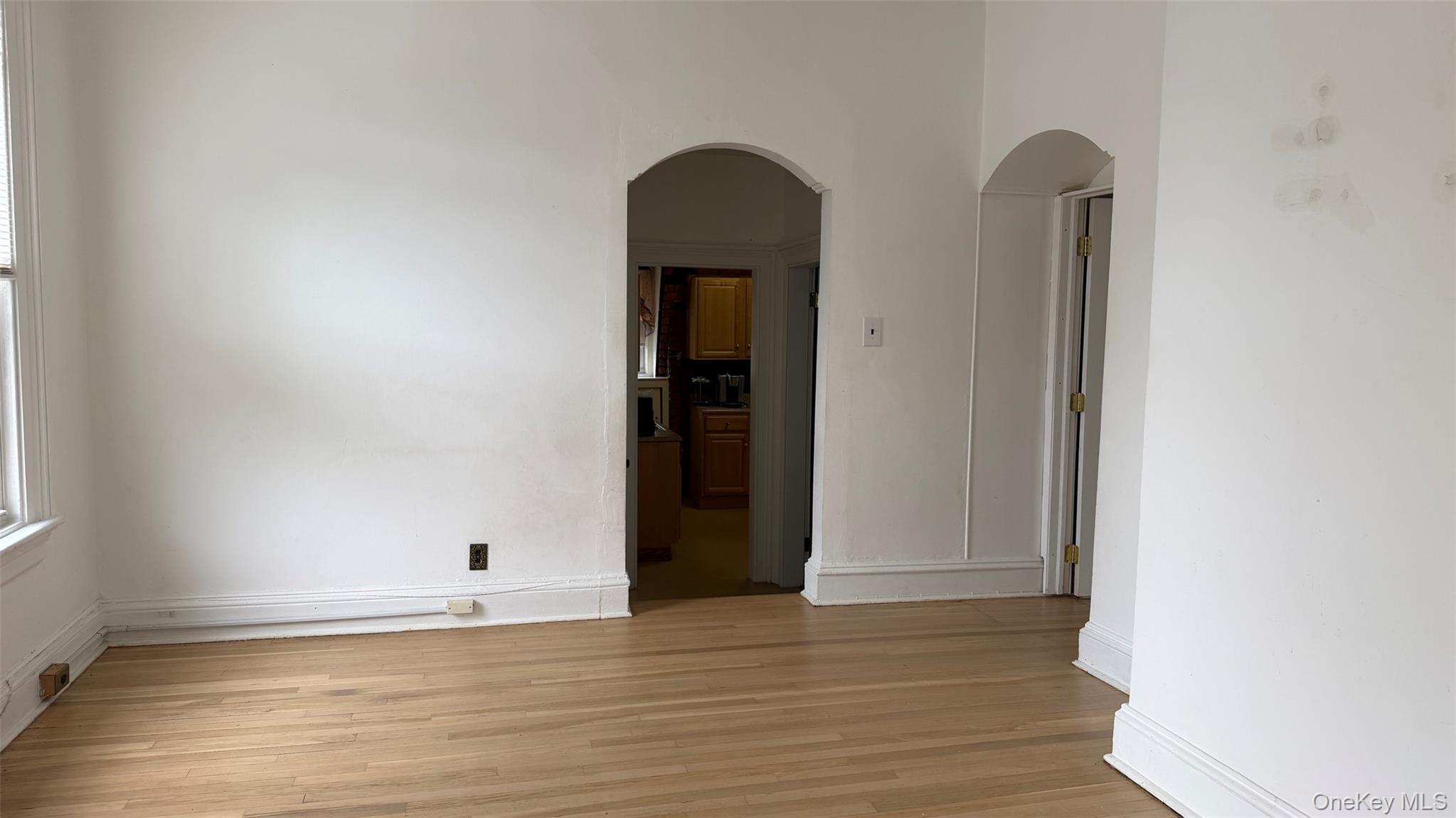 115 Glenwood Avenue Property Photo 9