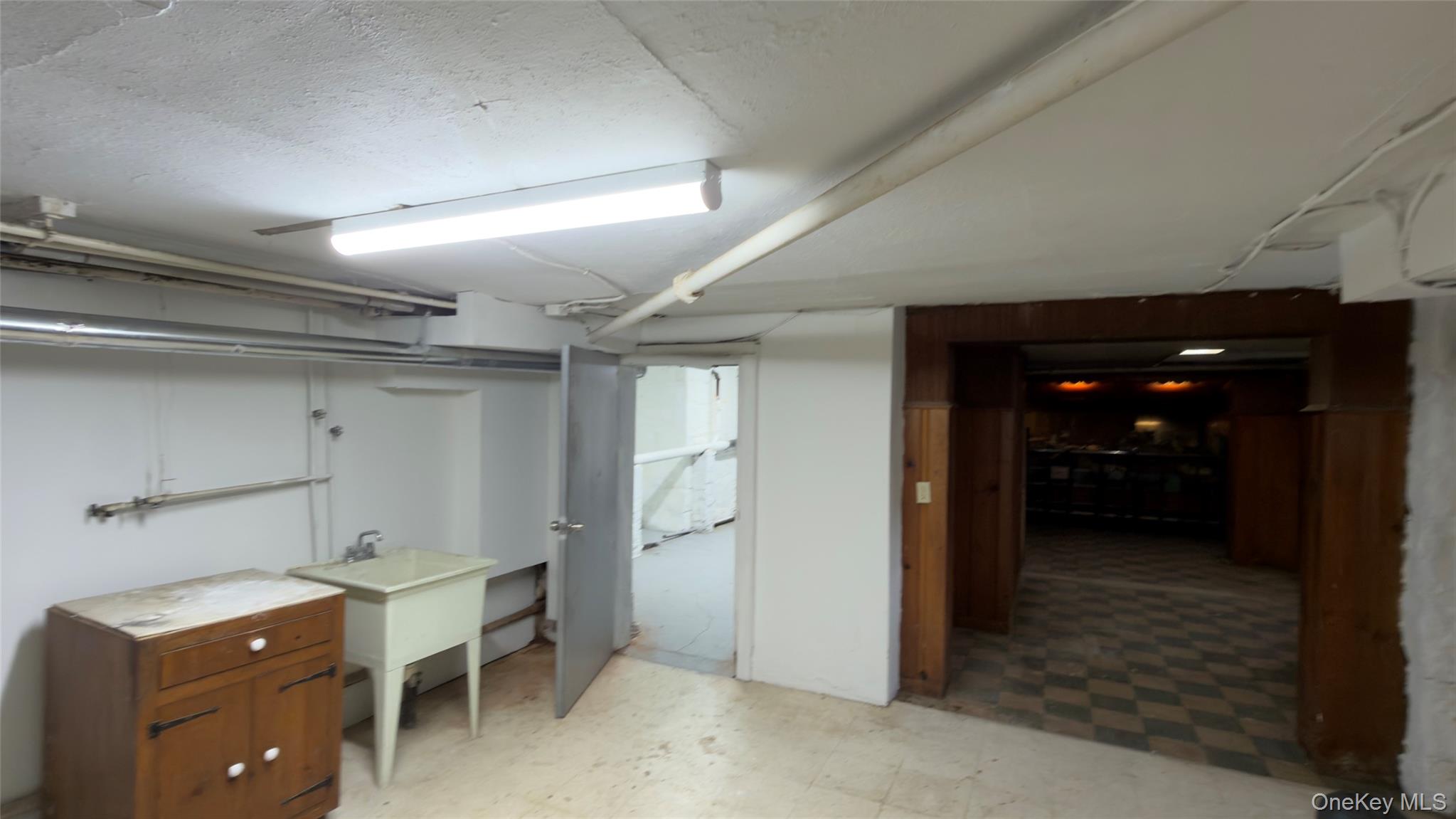 115 Glenwood Avenue Property Photo 17