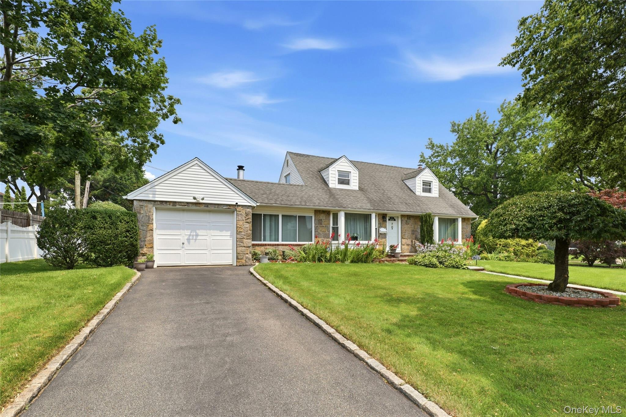 70 Birchwood Drive Property Photo 2