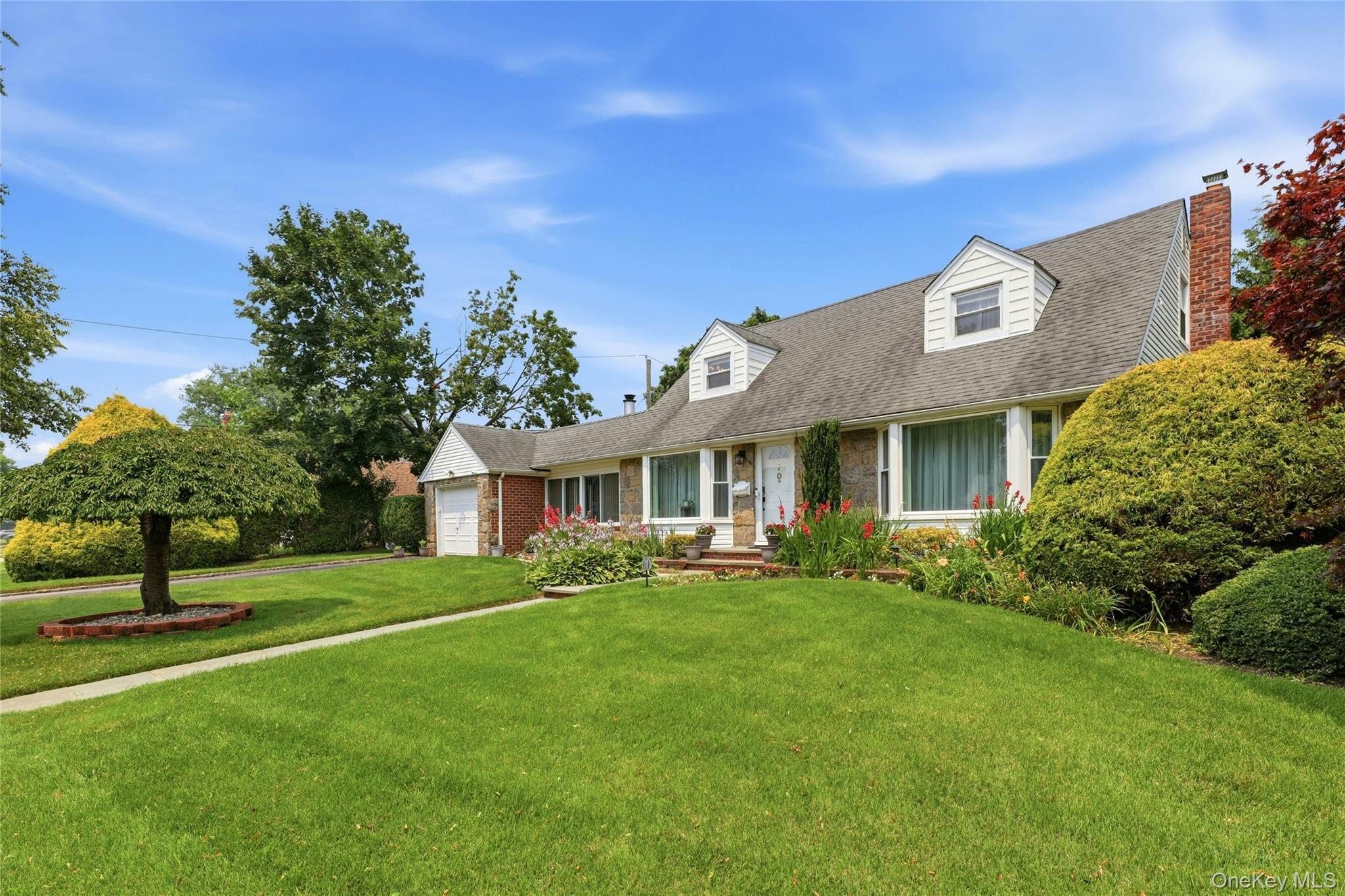70 Birchwood Drive Property Photo 4